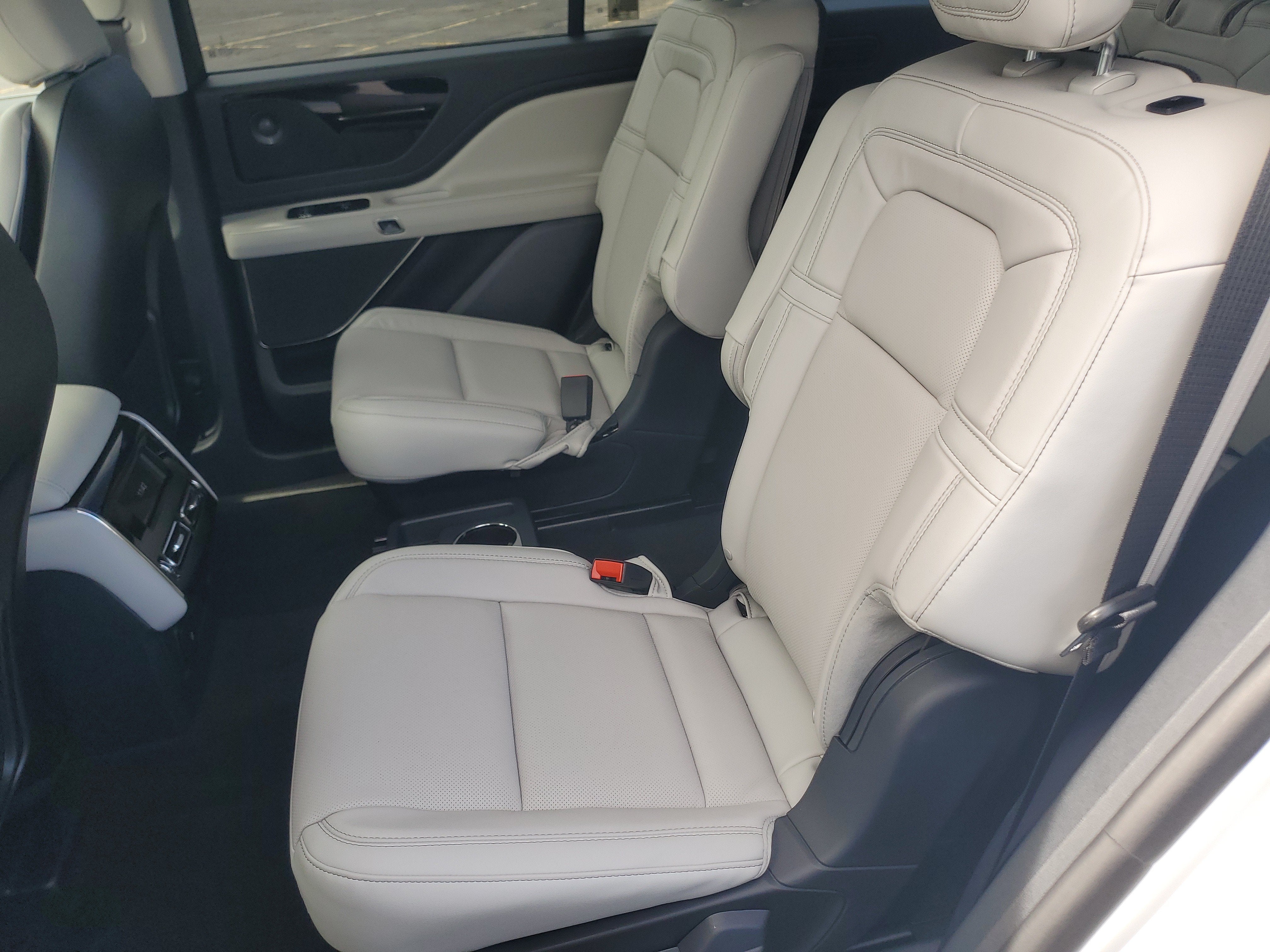 2027 Lincoln Aviator Reserve
