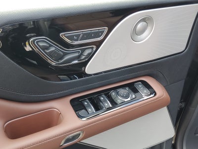 2027 Lincoln Aviator Reserve