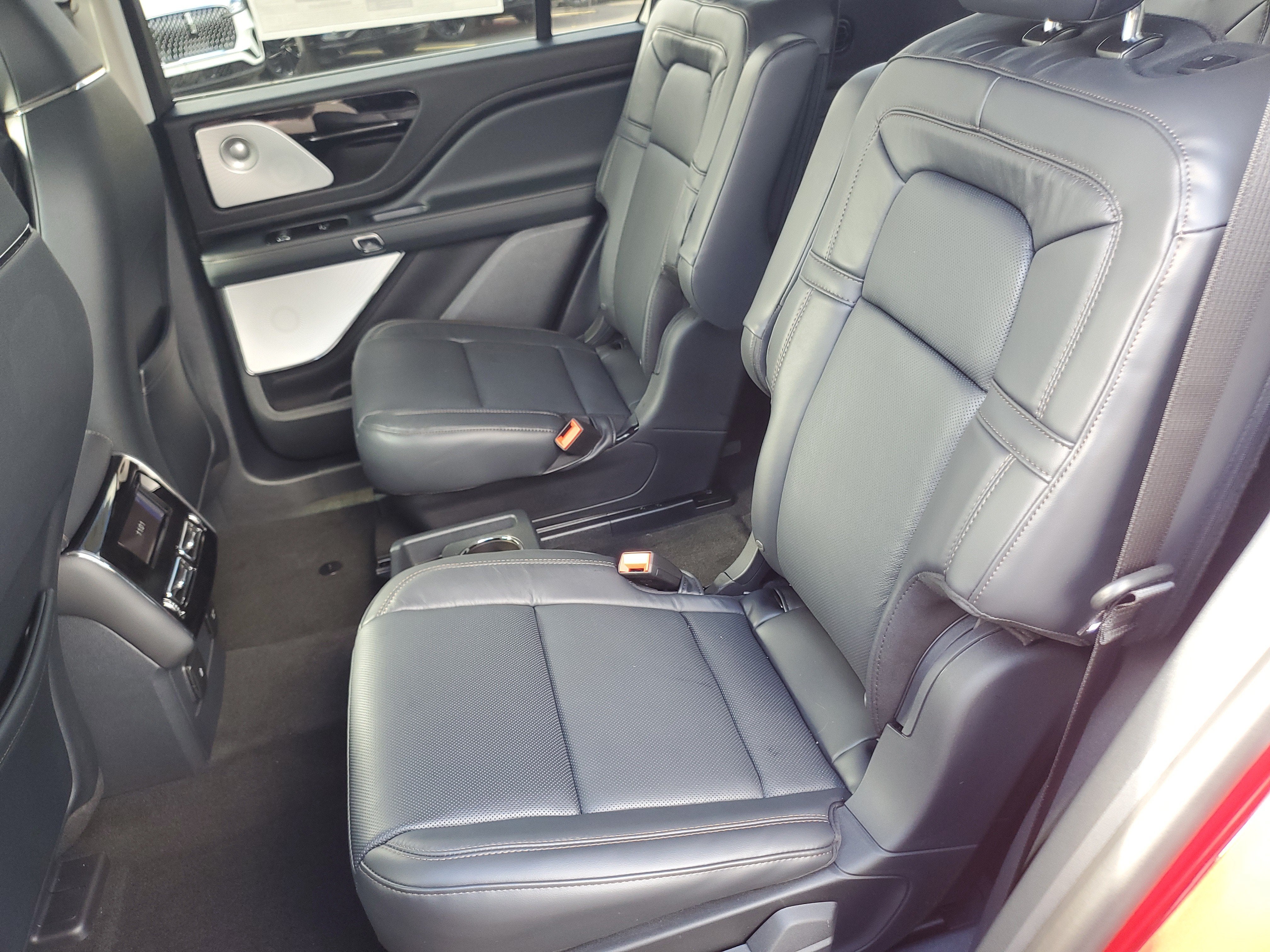 2027 Lincoln Aviator Reserve