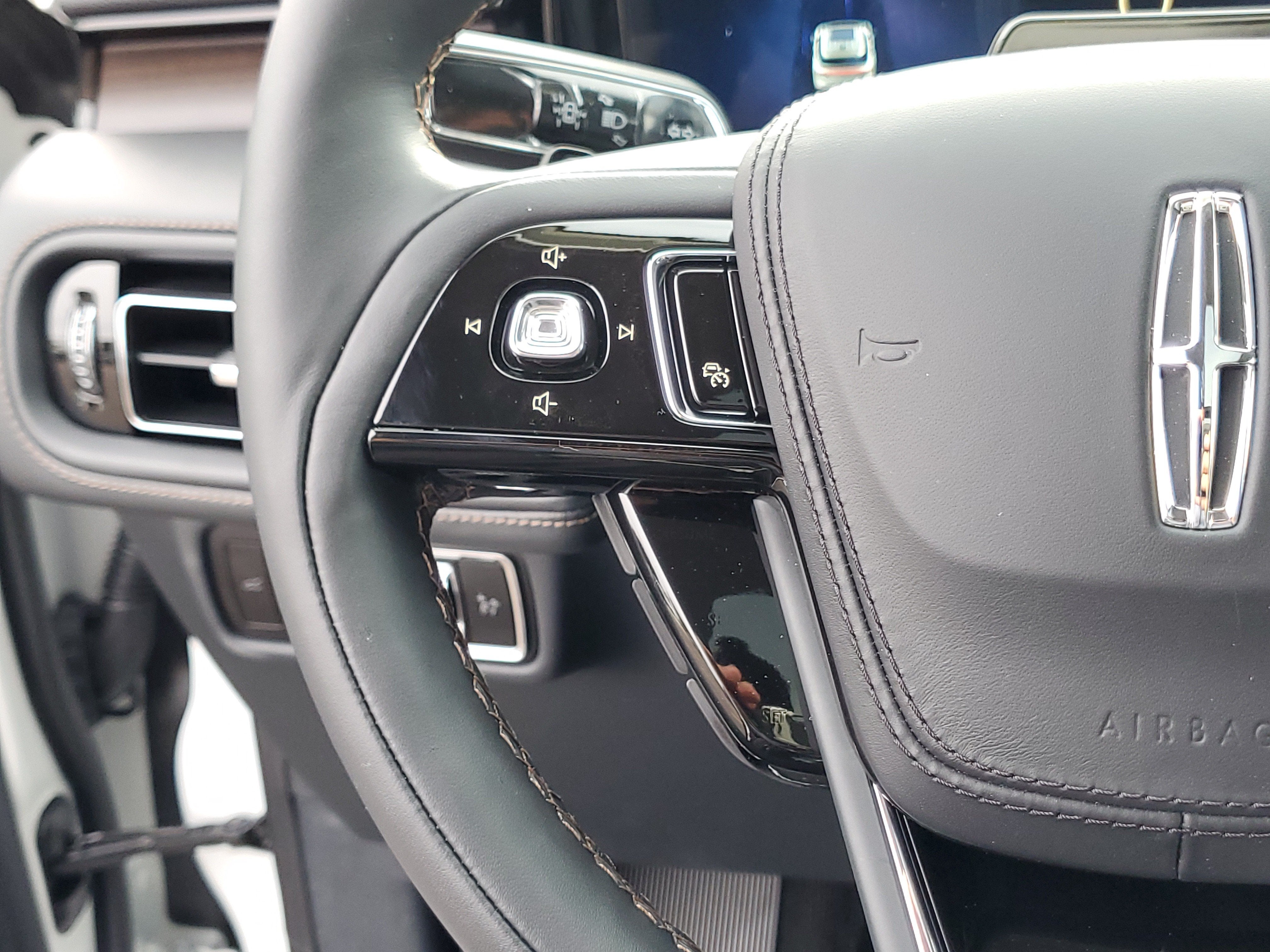 2027 Lincoln Aviator Reserve