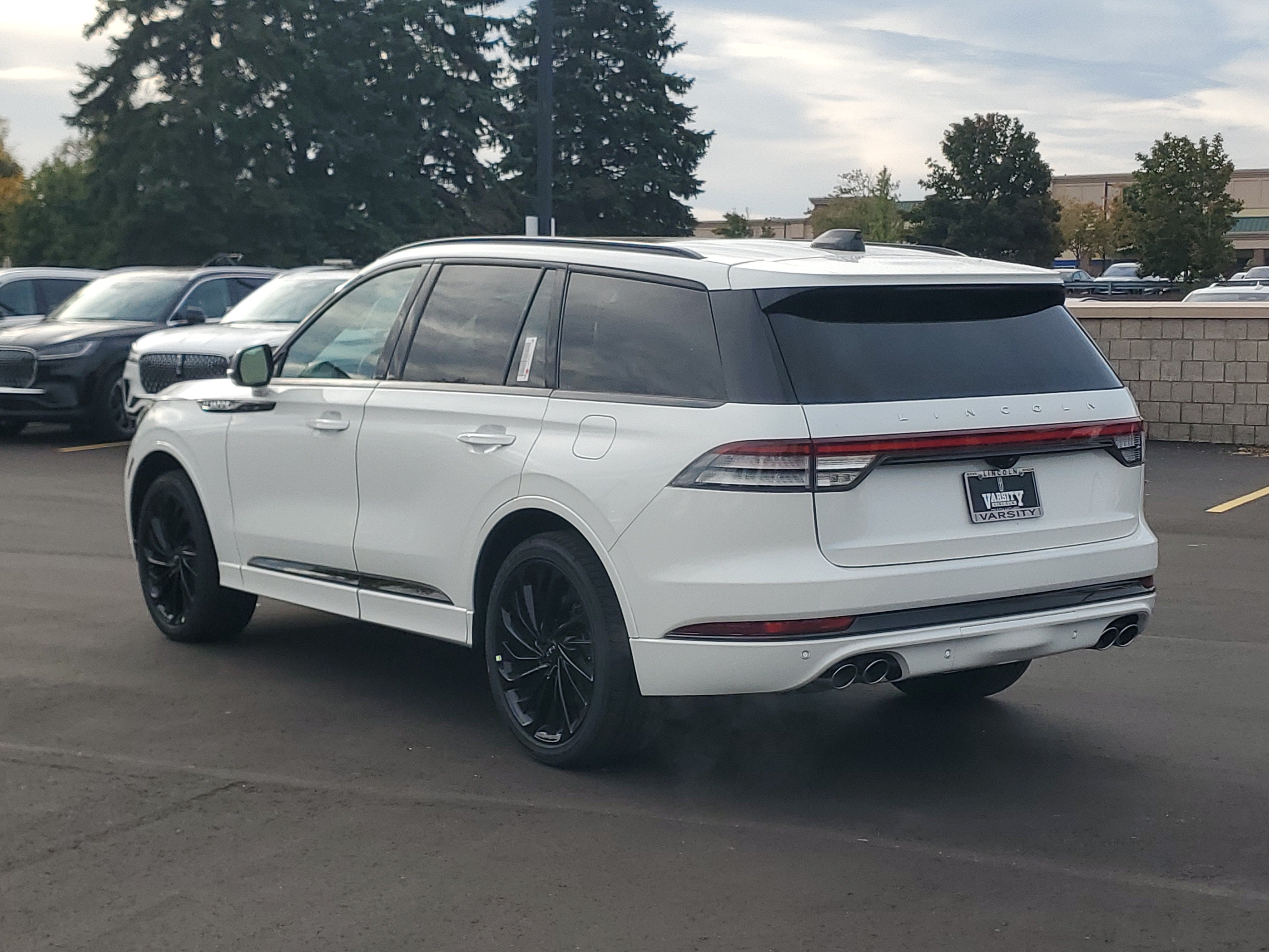 2027 Lincoln Aviator Reserve