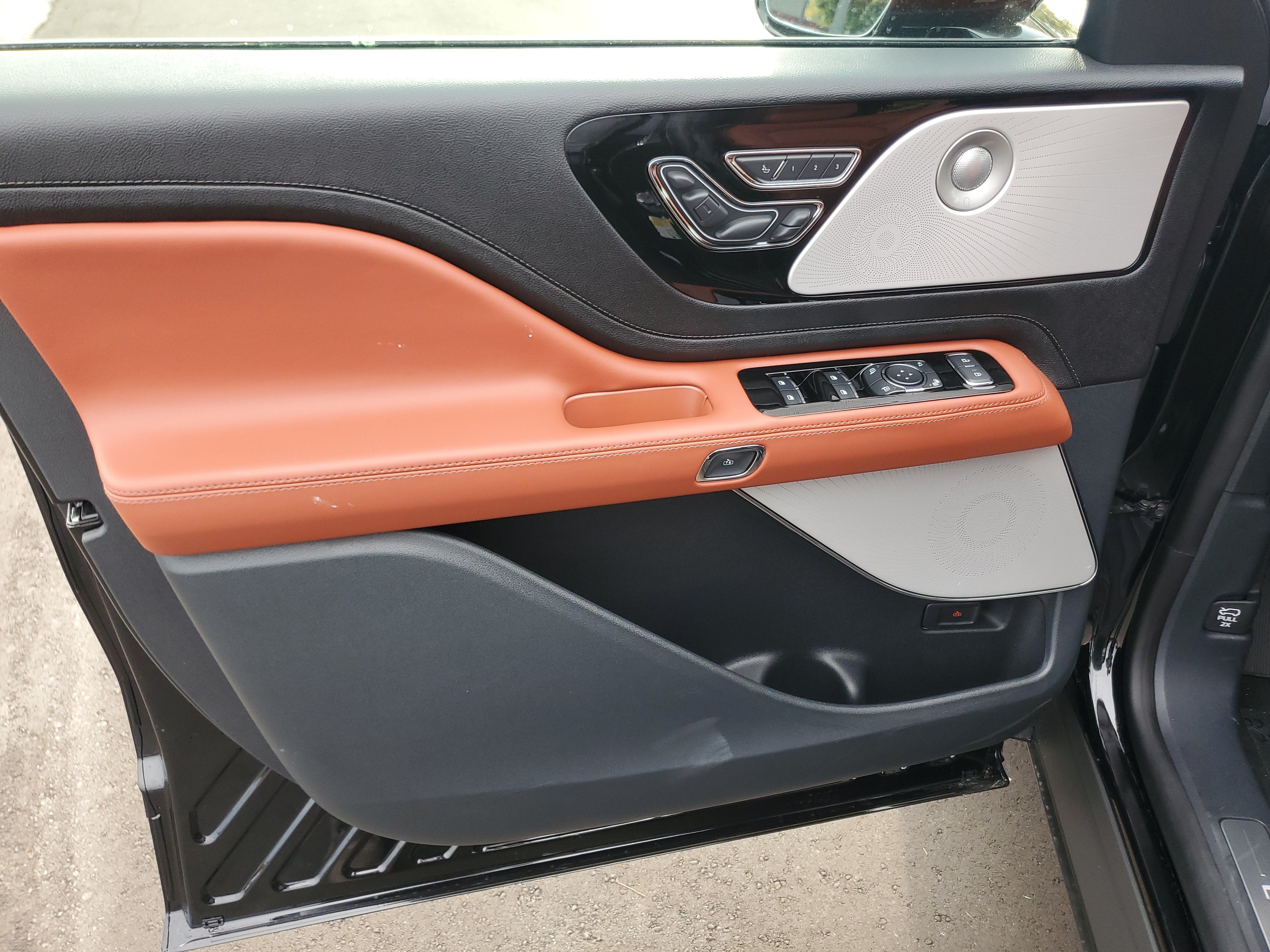 2027 Lincoln Aviator Reserve