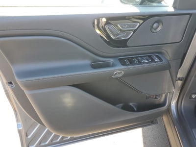 2027 Lincoln Aviator Reserve