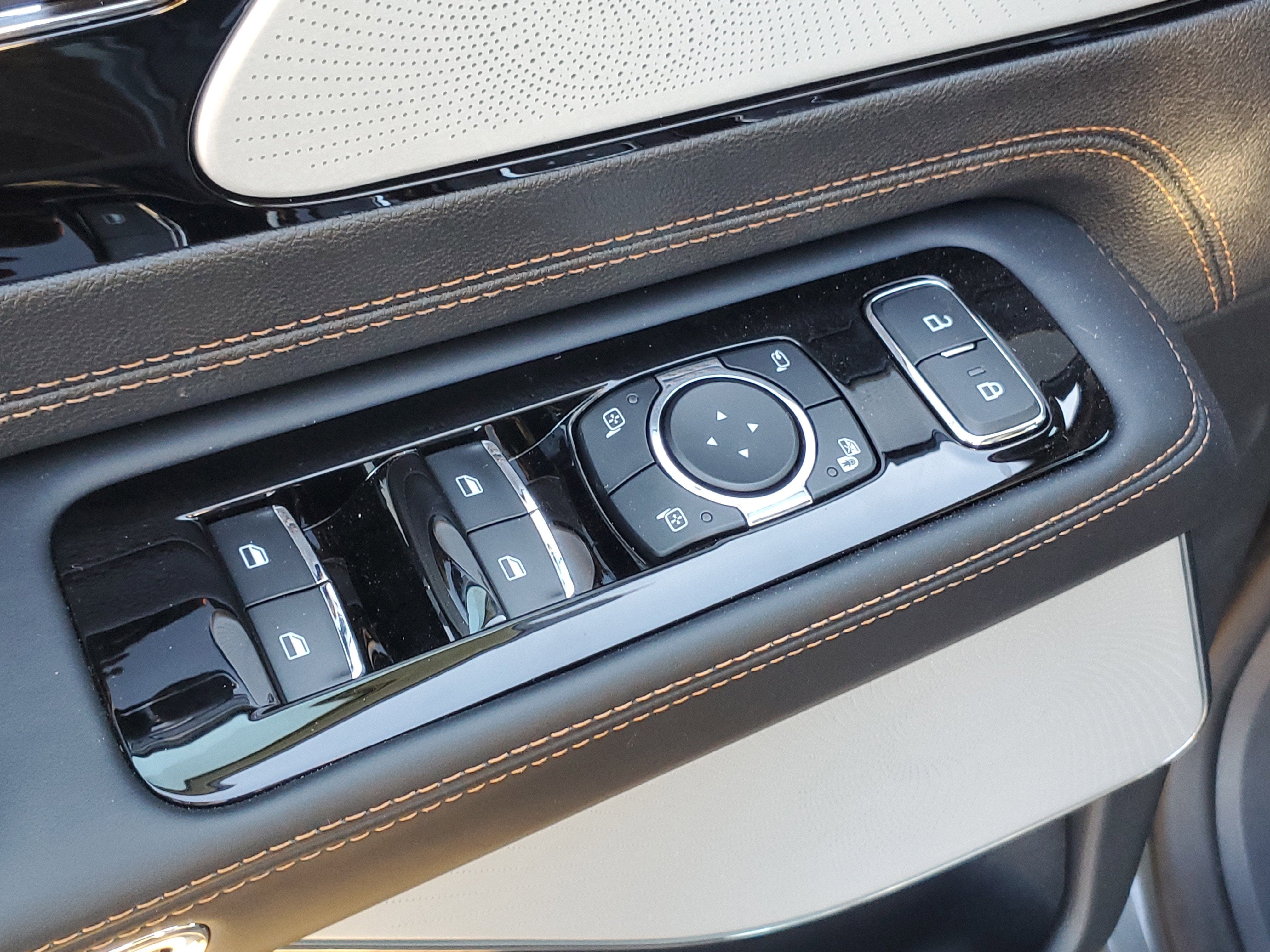 2025 Lincoln Aviator Black Label