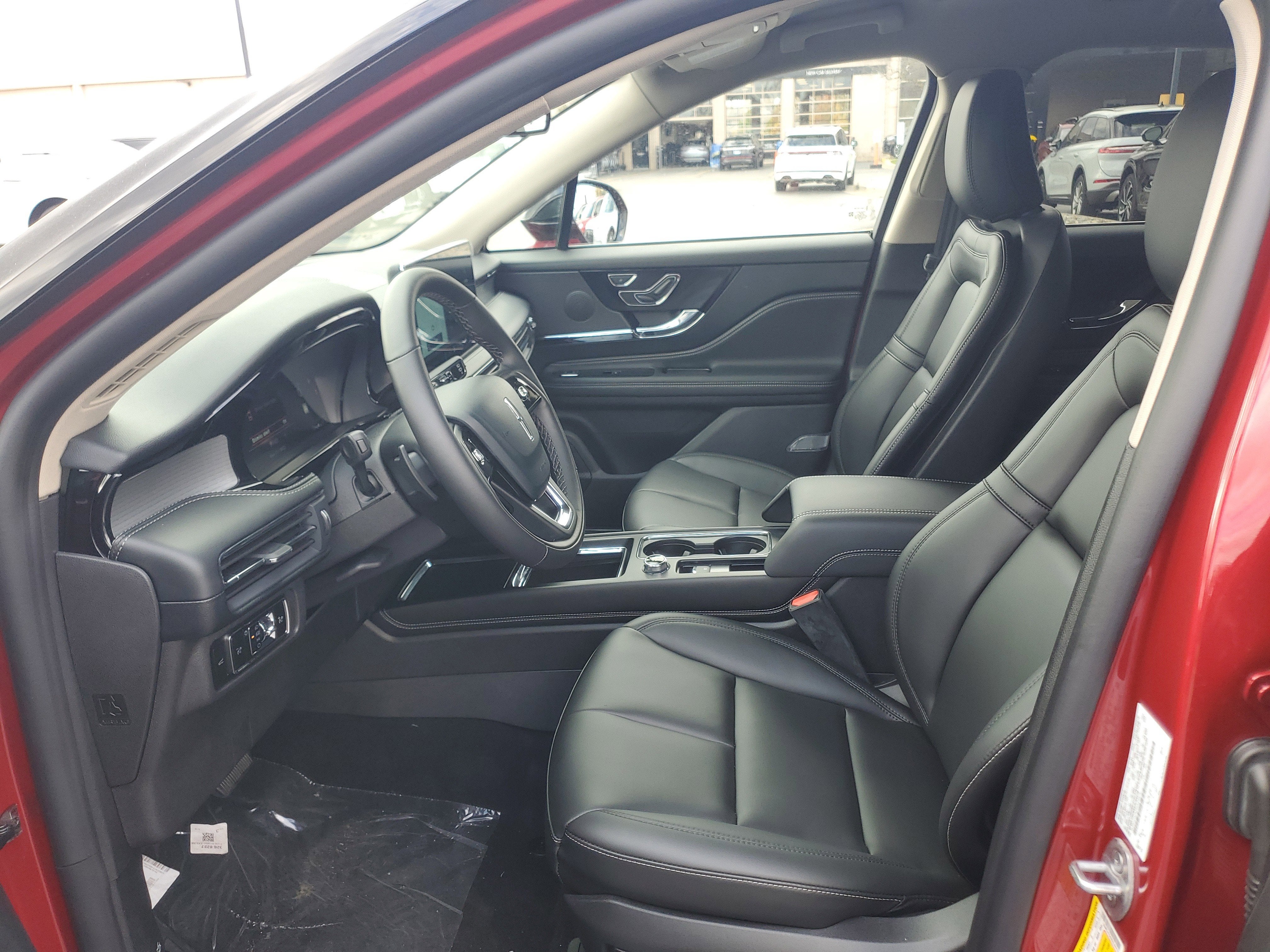 2025 Lincoln Corsair Premiere