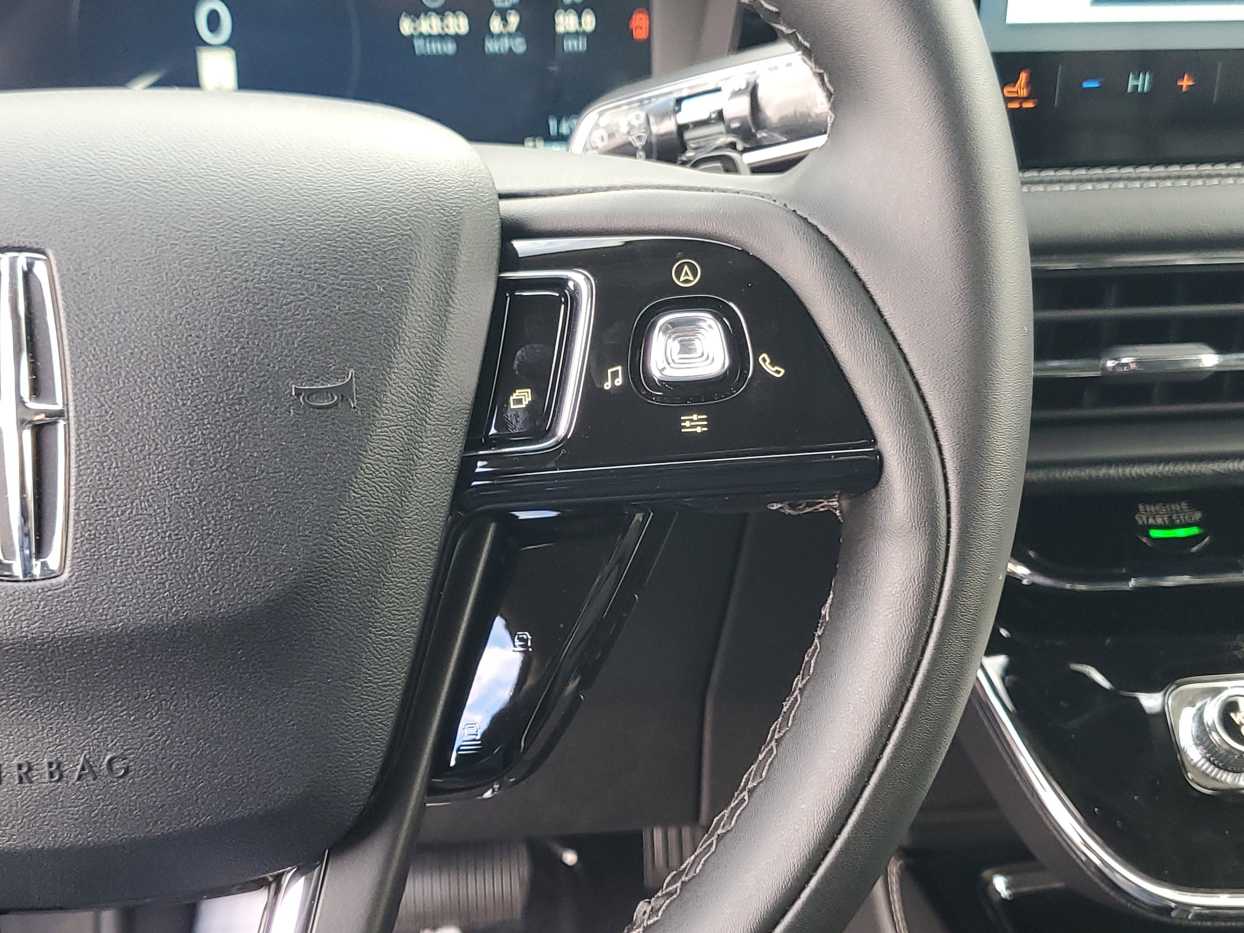 2025 Lincoln Corsair Premiere