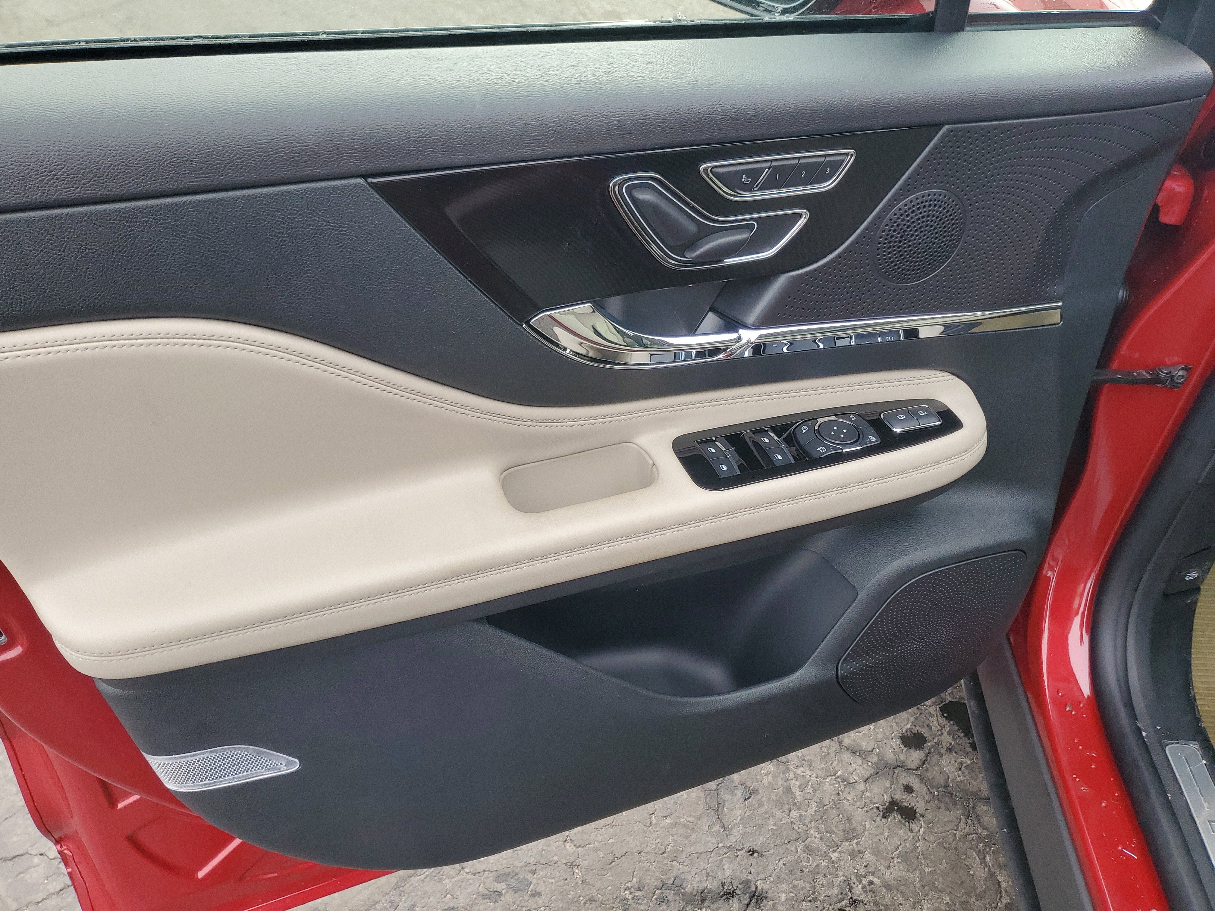 2026 Lincoln Corsair Premiere