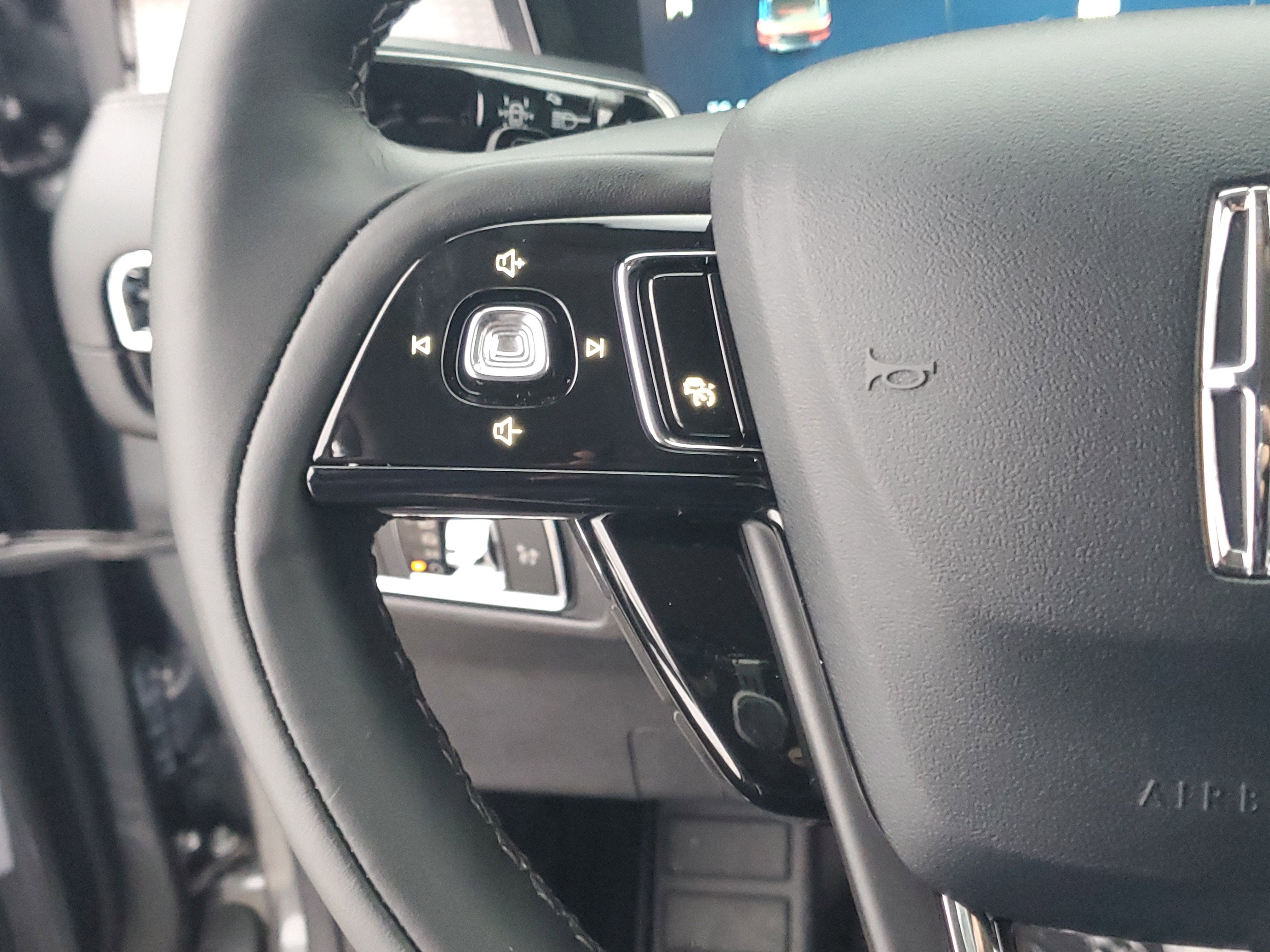 2025 Lincoln Corsair Reserve