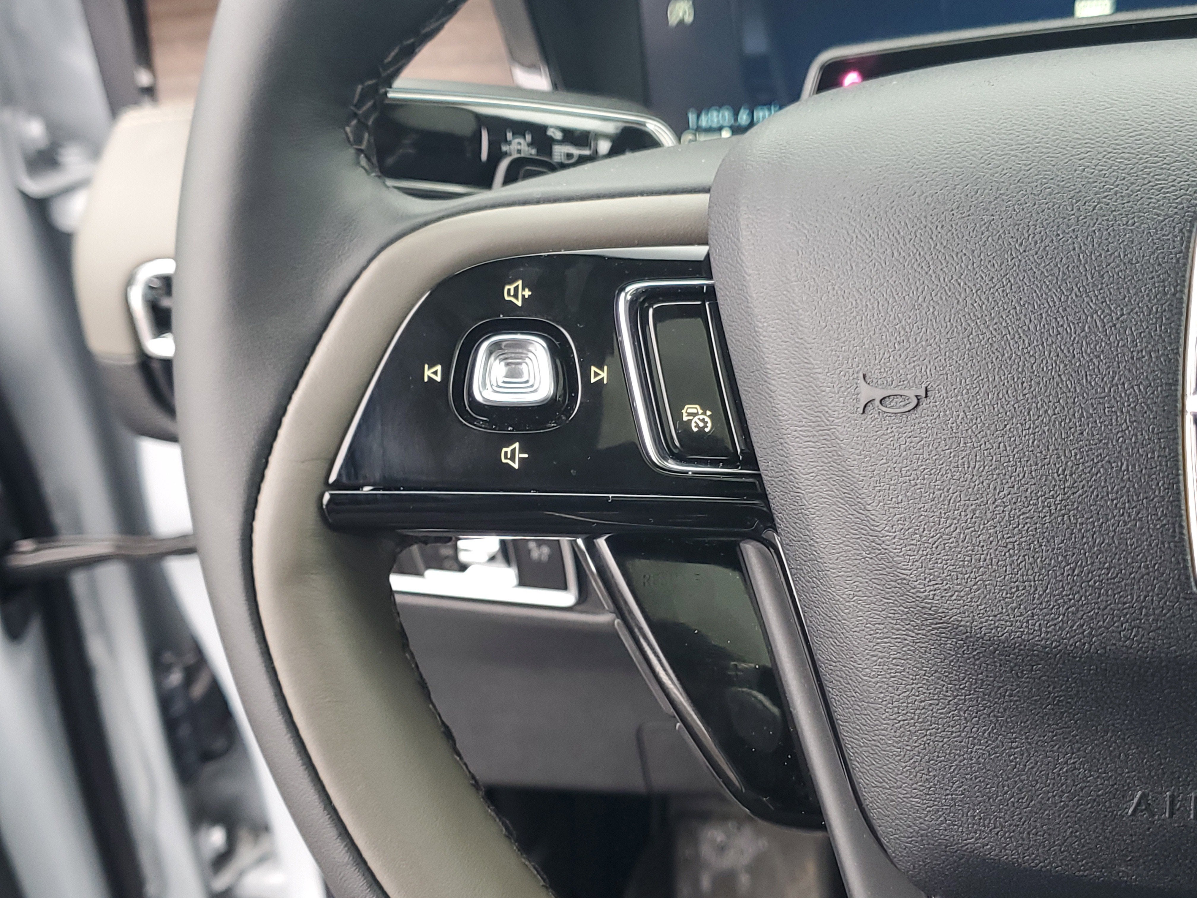 2025 Lincoln Corsair Reserve