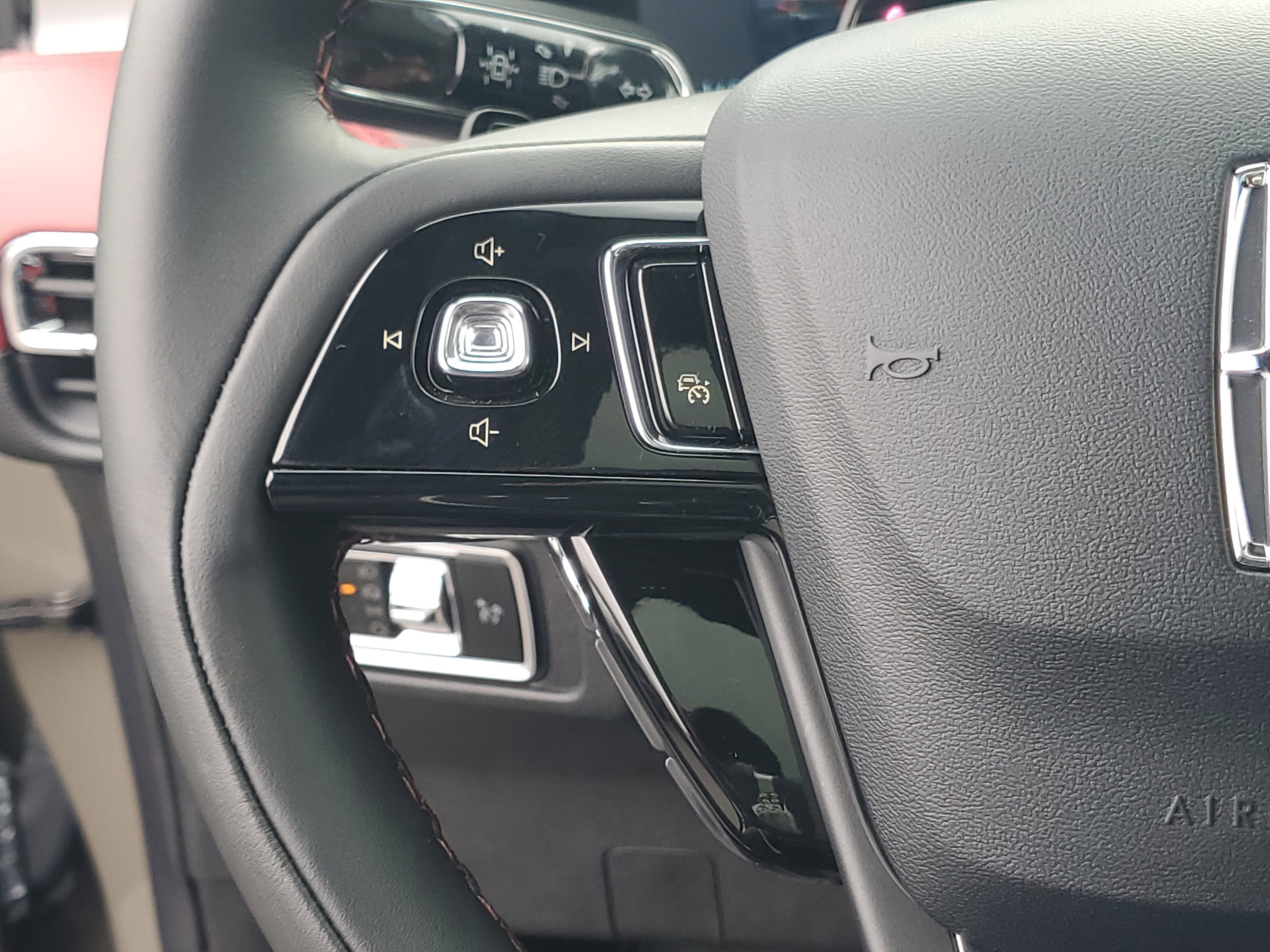 2025 Lincoln Corsair Reserve