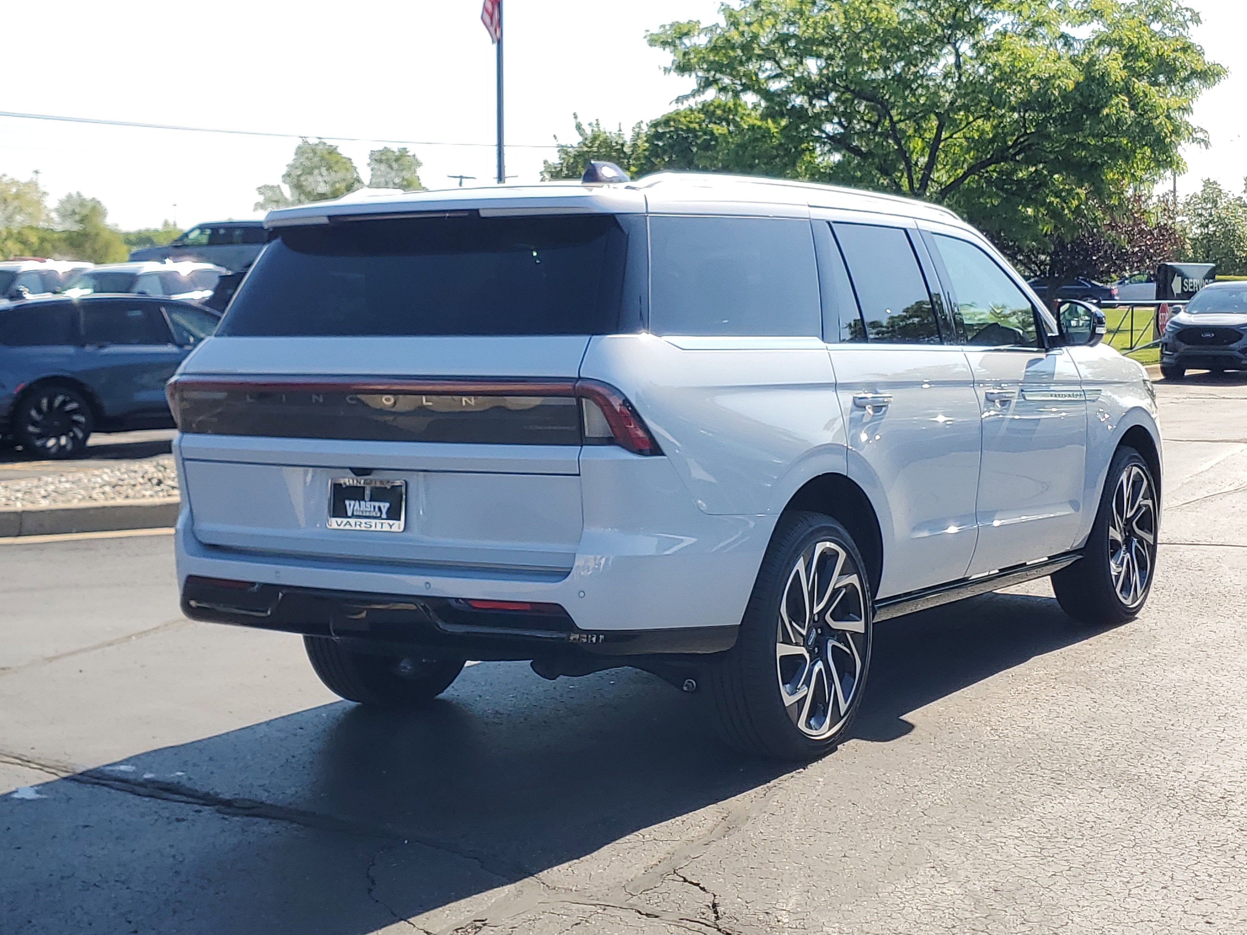2026 Lincoln Navigator Reserve