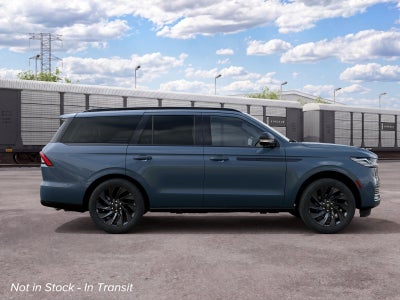 2027 Lincoln Navigator Reserve