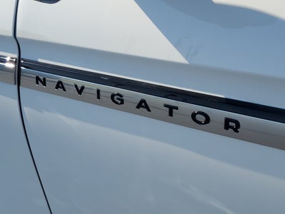 2027 Lincoln Navigator Reserve