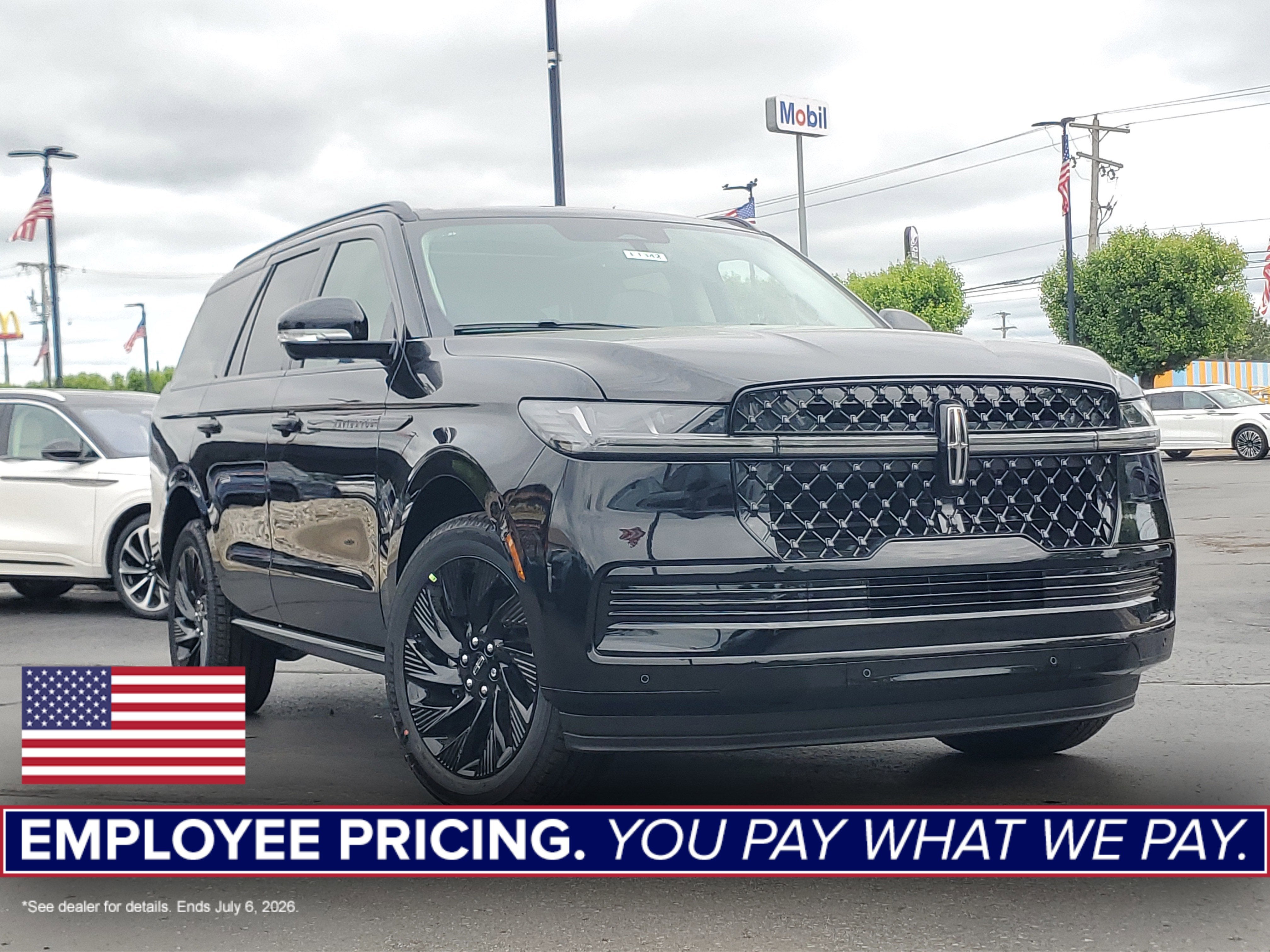 2026 Lincoln Navigator Reserve 4WD's photo