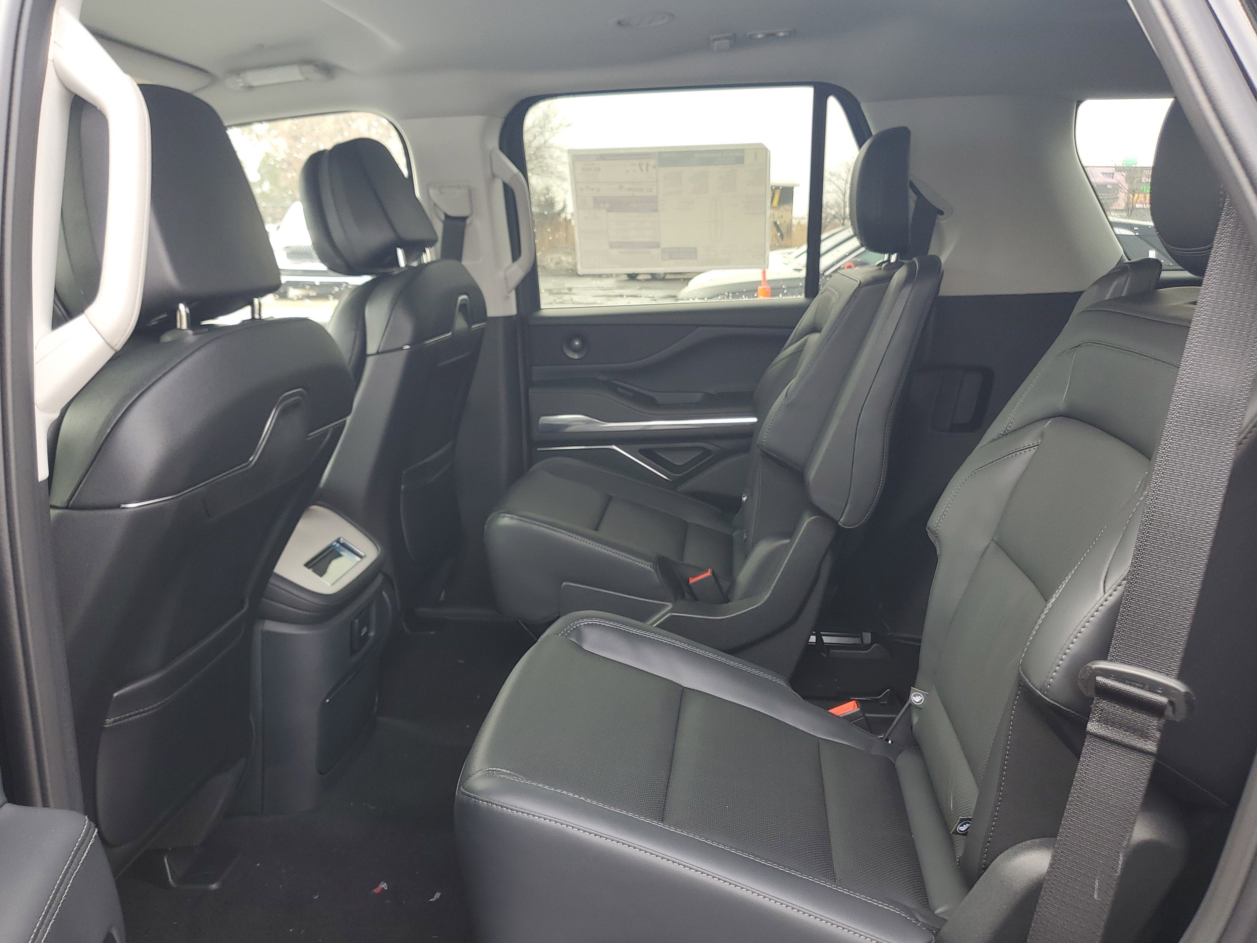 2026 Lincoln Navigator Premiere