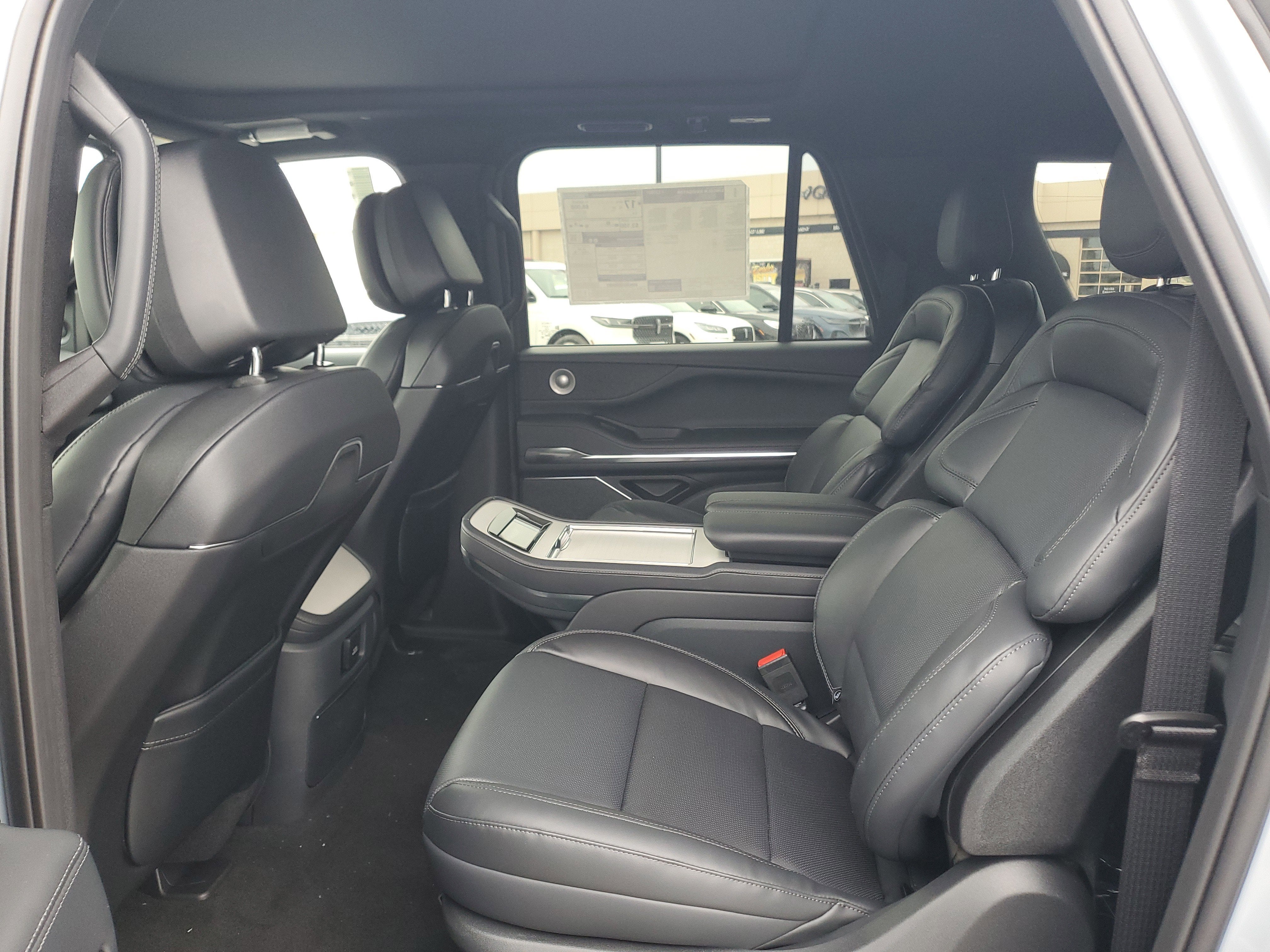 2025 Lincoln Navigator L Reserve