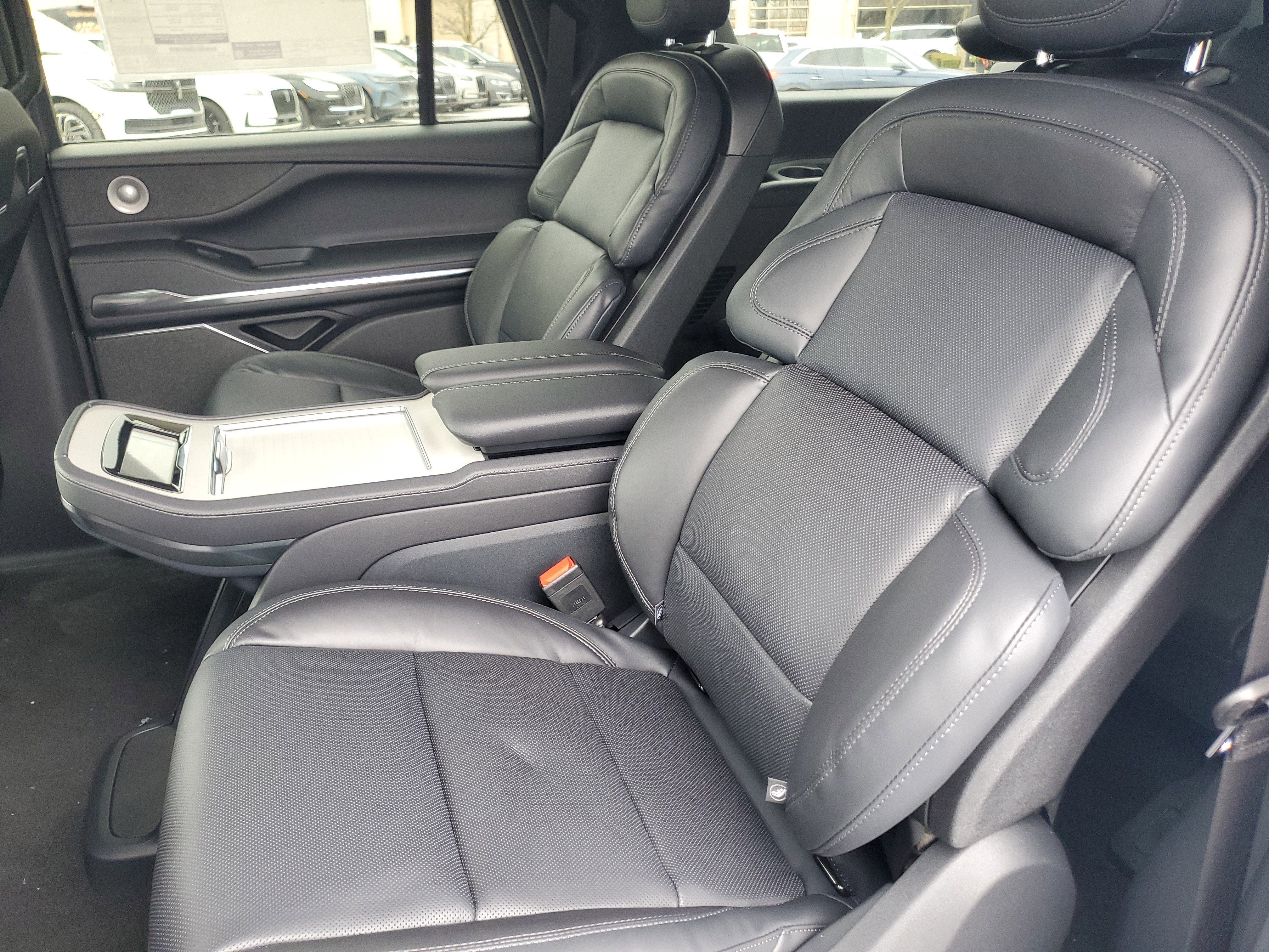 2025 Lincoln Navigator L Reserve