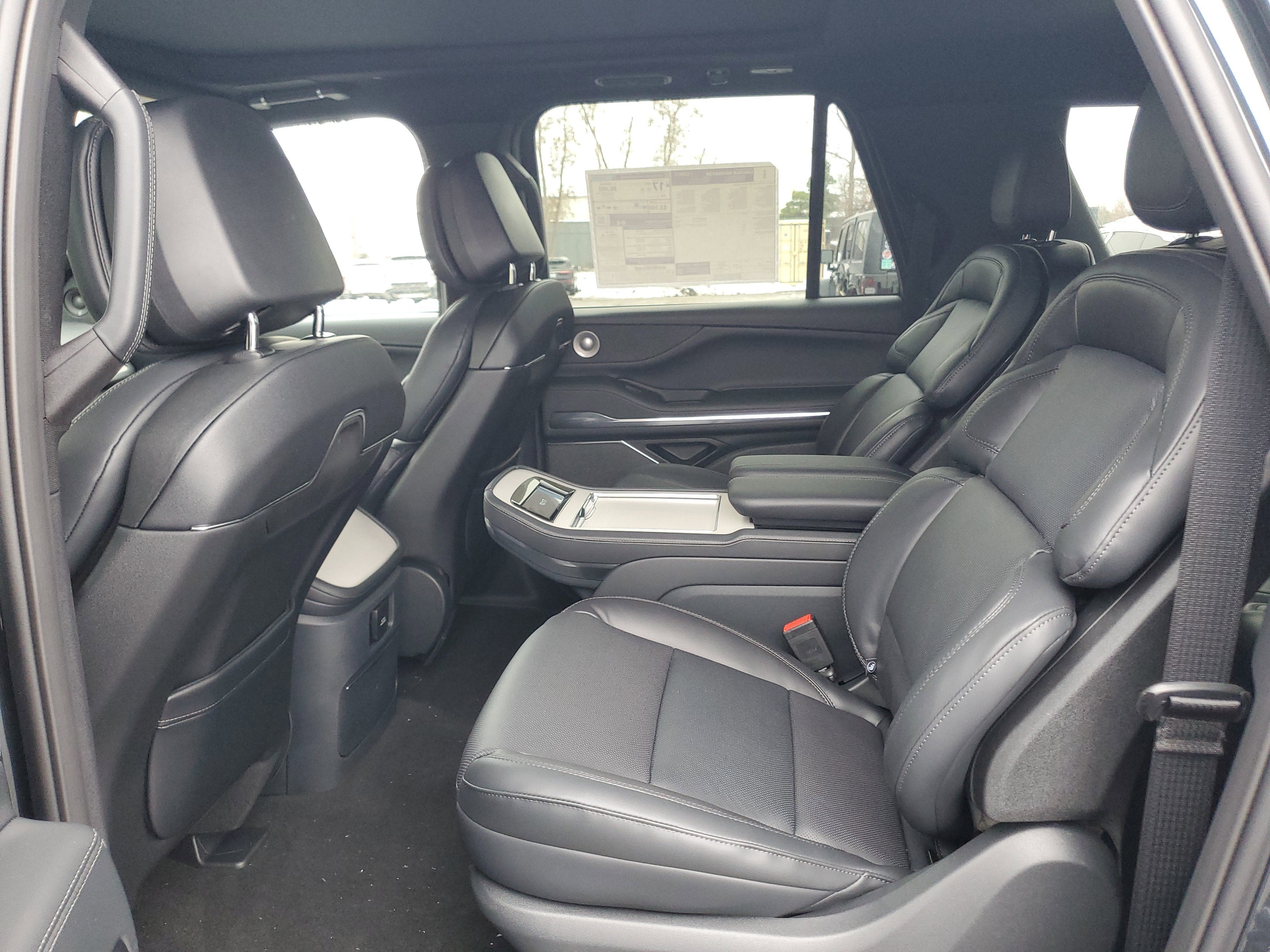 2025 Lincoln Navigator L Reserve