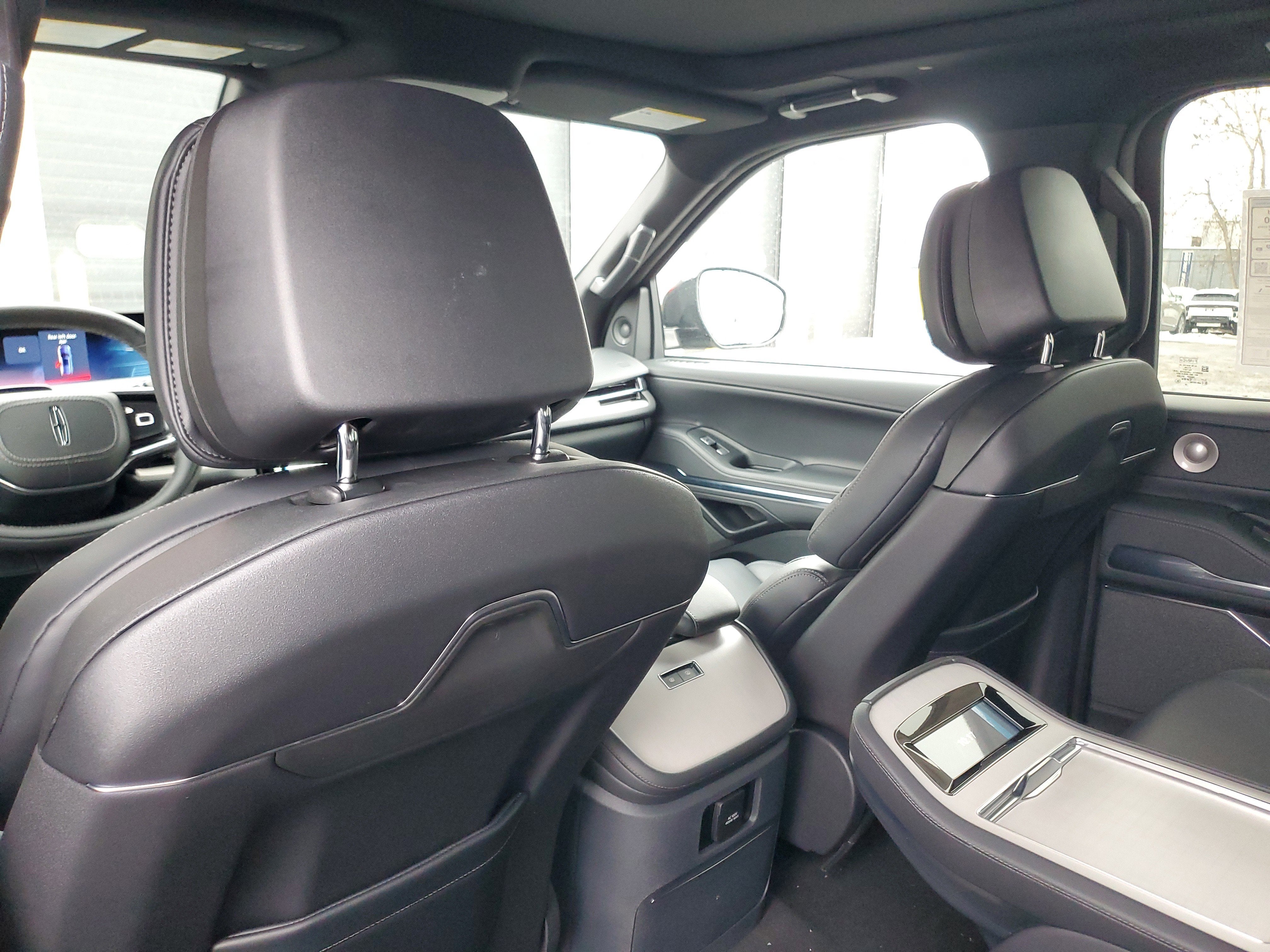 2025 Lincoln Navigator L Reserve