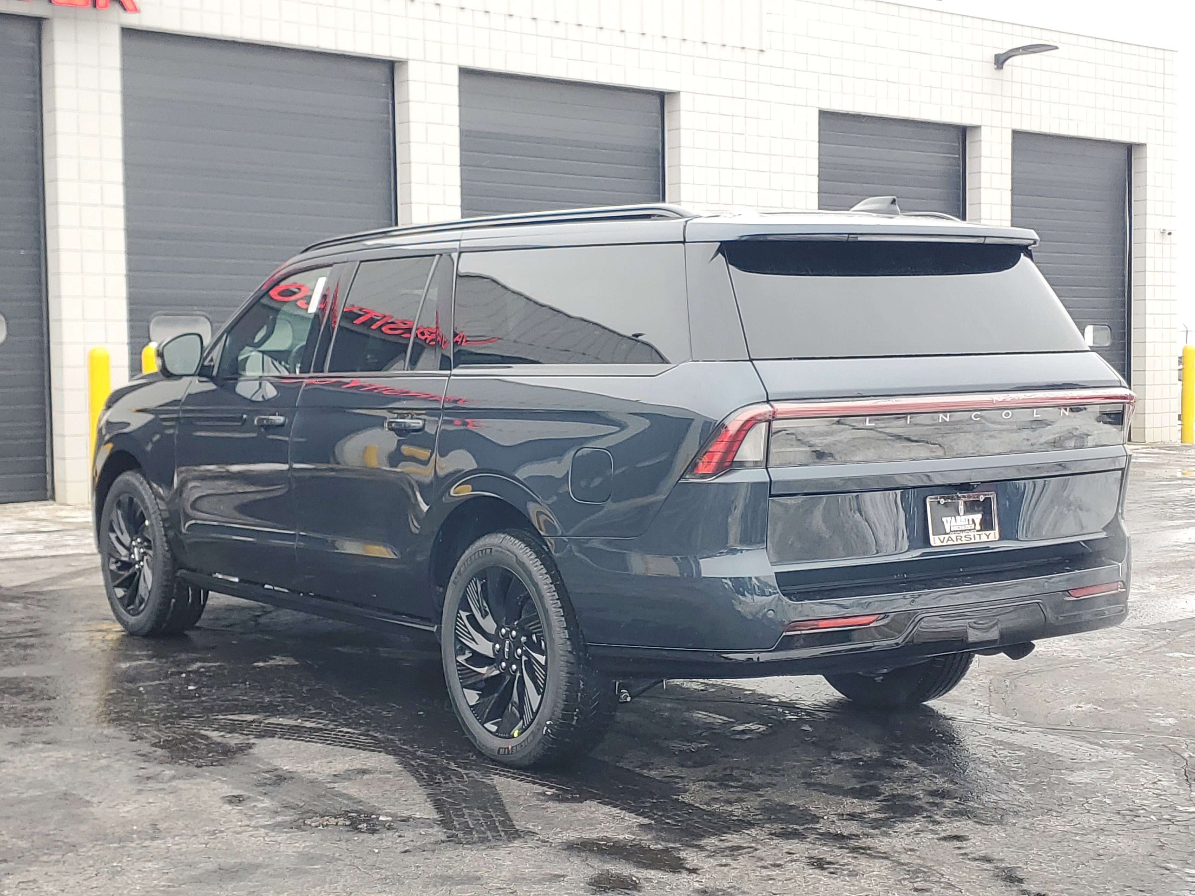 2025 Lincoln Navigator L Reserve