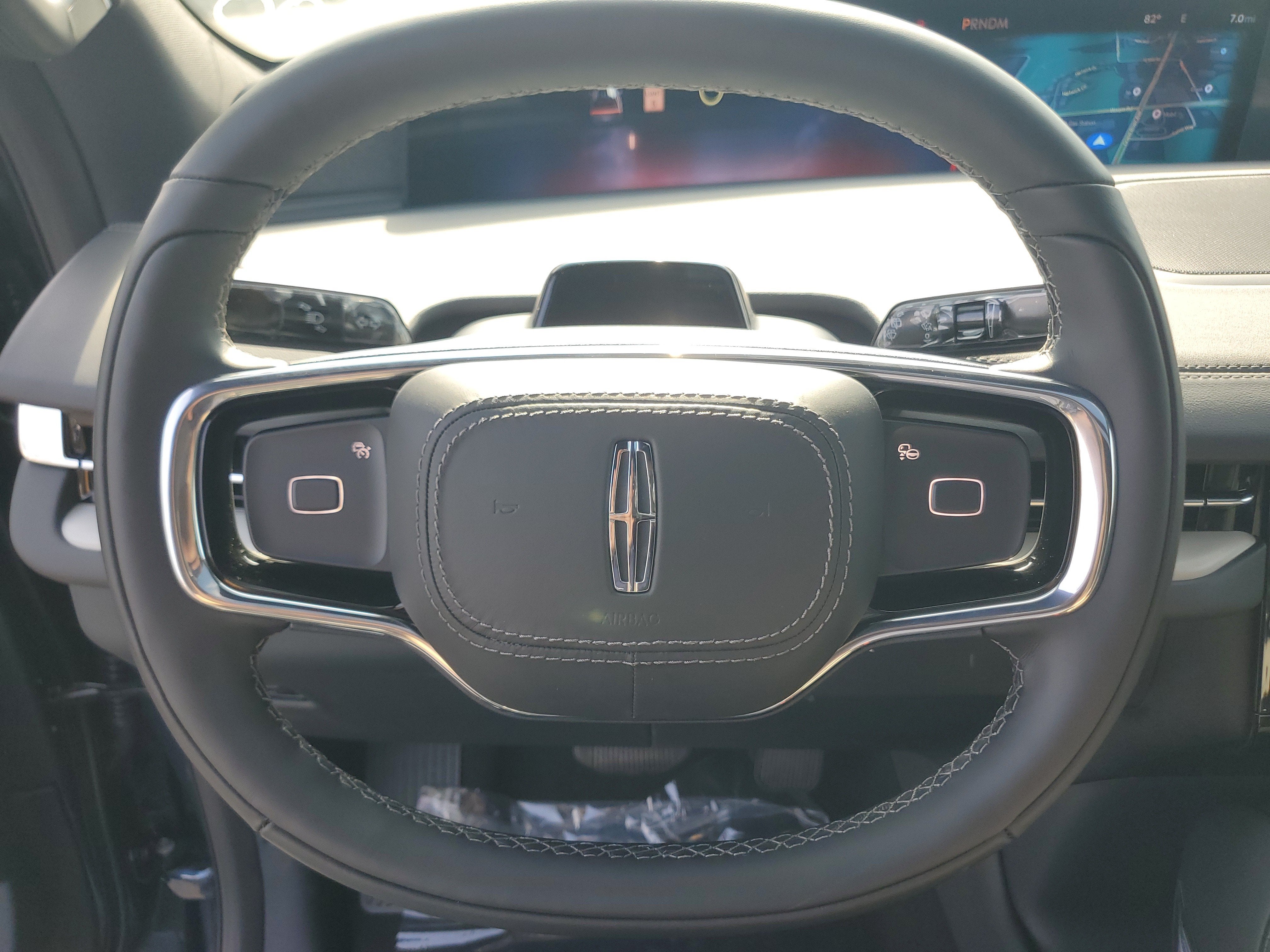 2027 Lincoln Navigator L Reserve