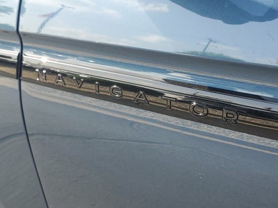 2027 Lincoln Navigator L Reserve