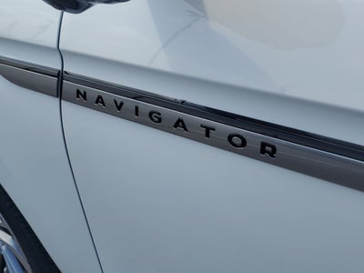 2027 Lincoln Navigator L Reserve