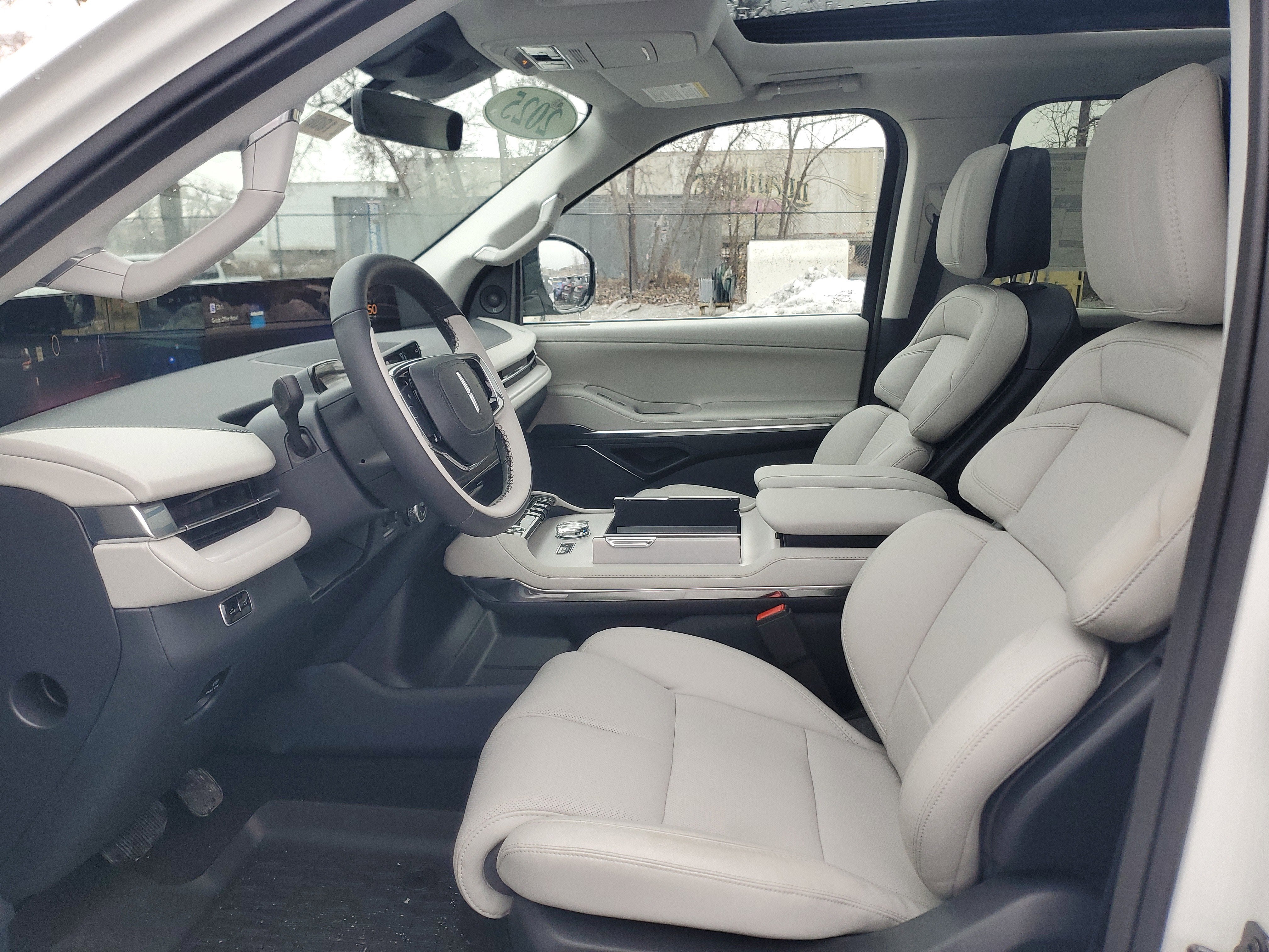 2025 Lincoln Navigator L Reserve