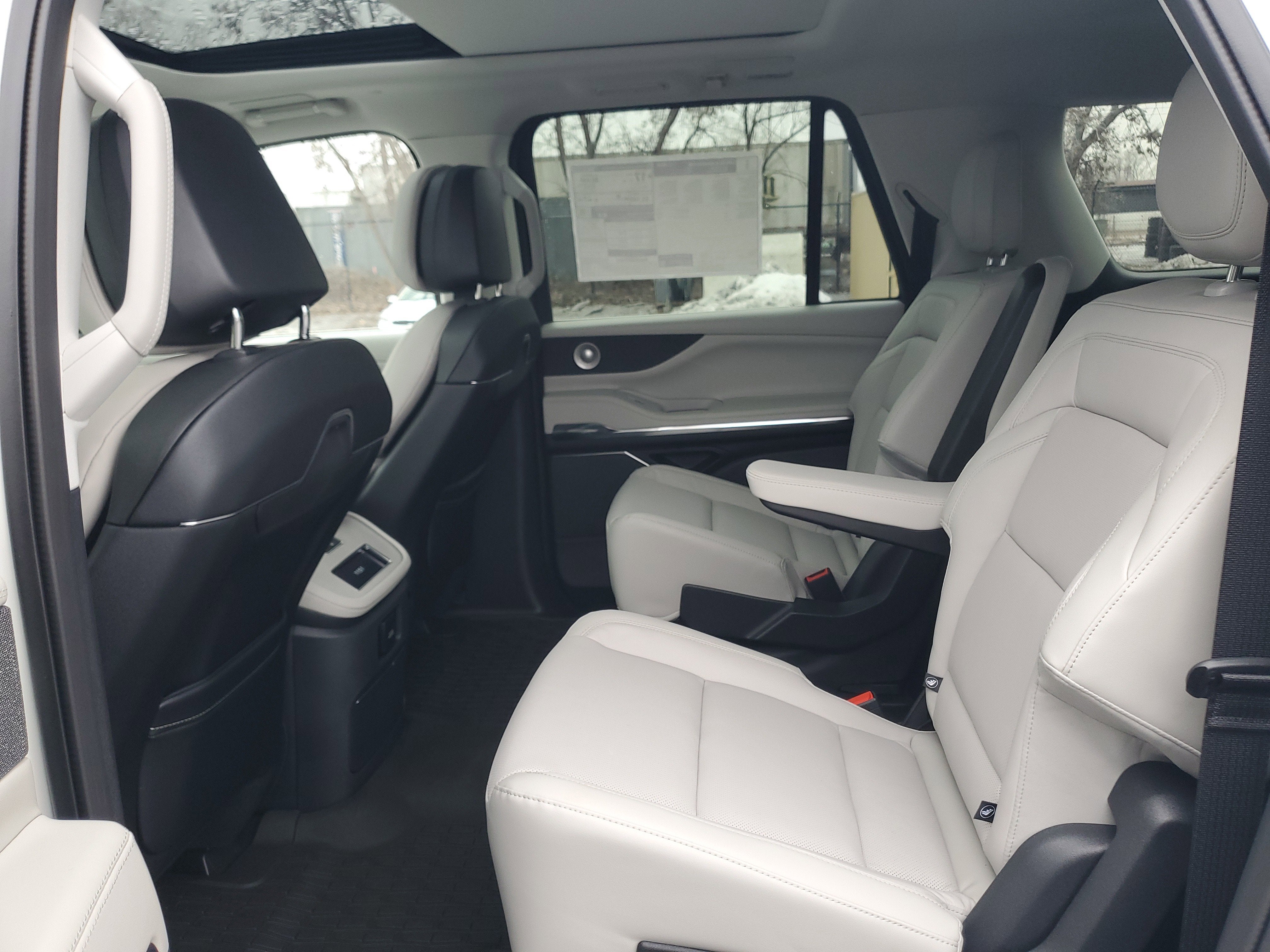 2025 Lincoln Navigator L Reserve