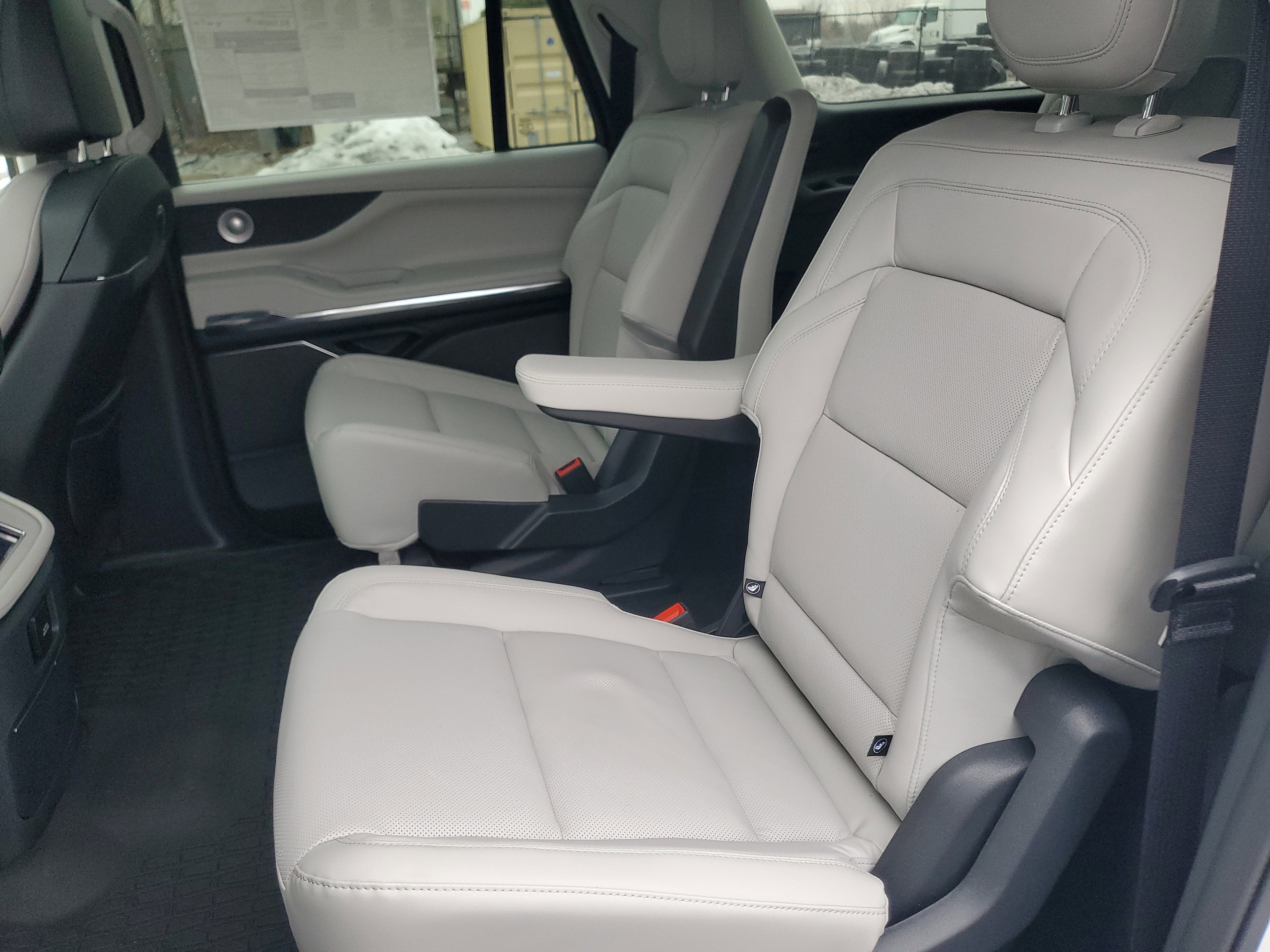 2025 Lincoln Navigator L Reserve