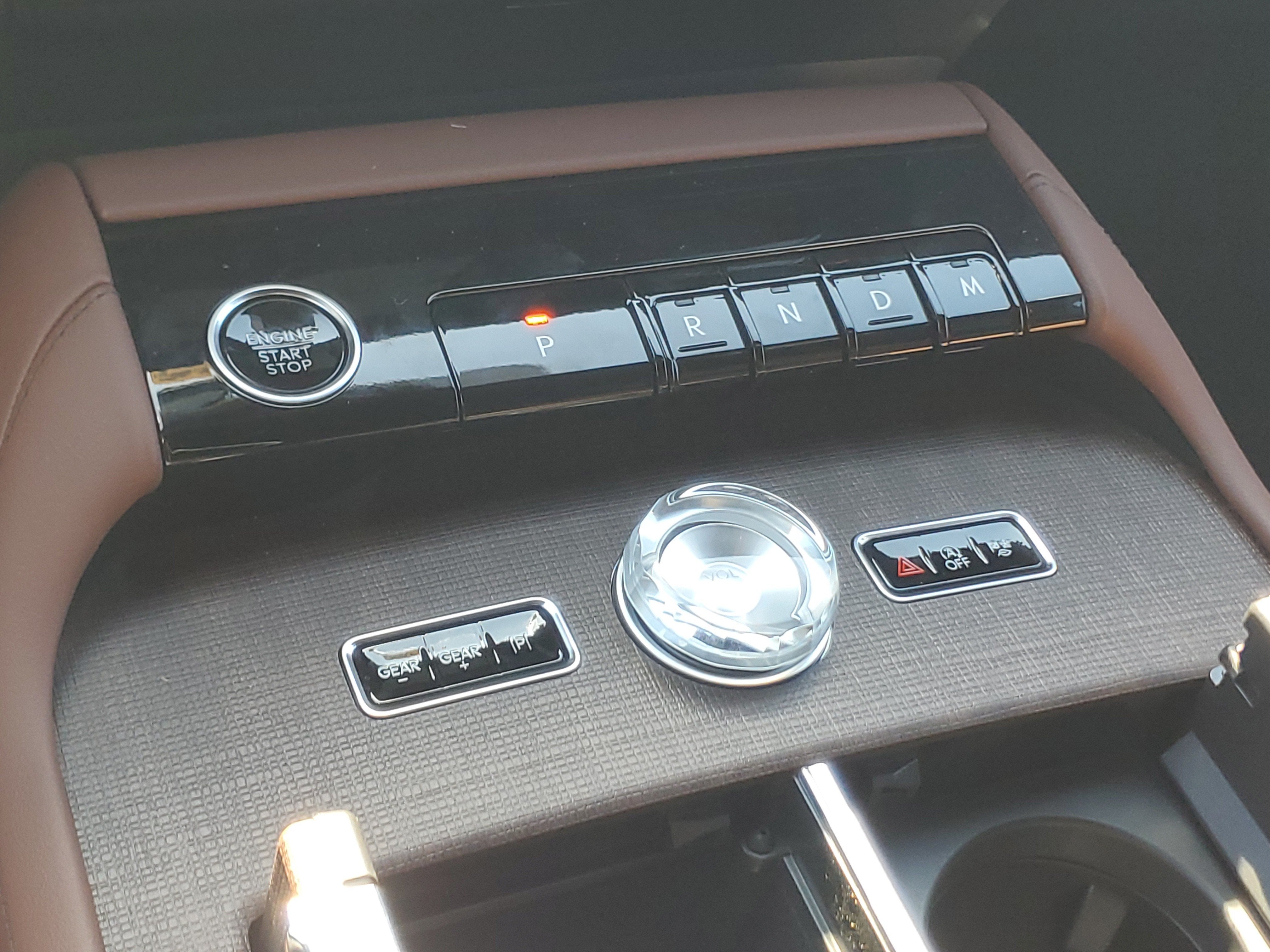2027 Lincoln Navigator L Reserve