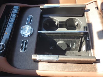 2027 Lincoln Navigator L Reserve