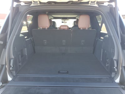 2027 Lincoln Navigator L Reserve