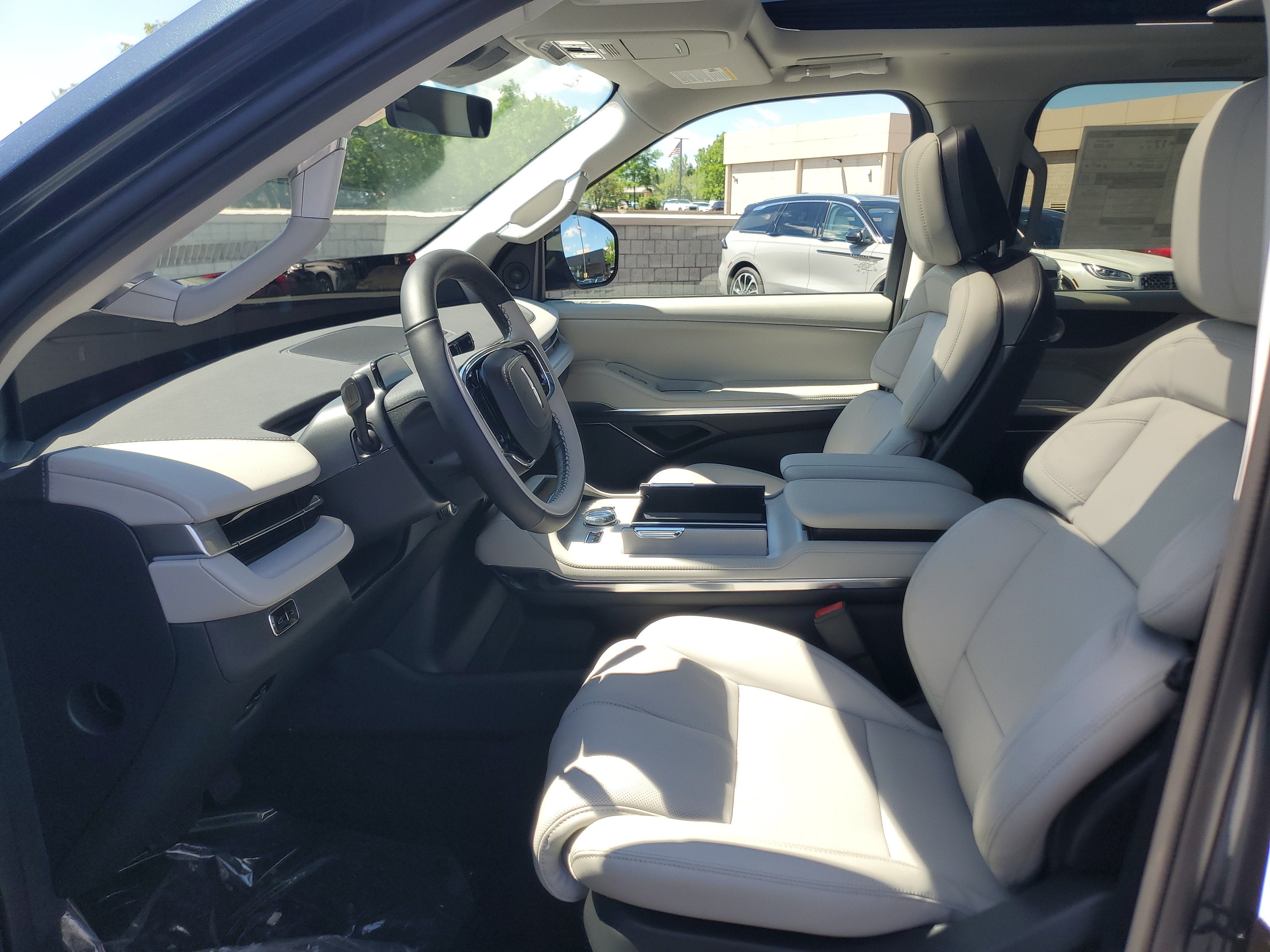 2026 Lincoln Navigator L Reserve