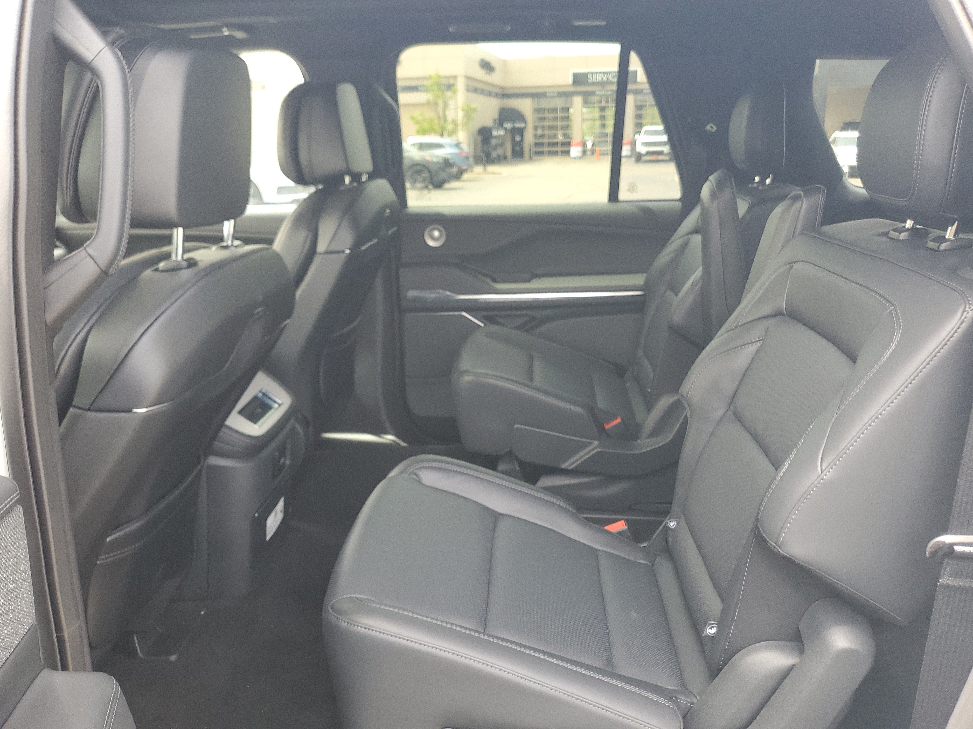 2025 Lincoln Navigator L Reserve