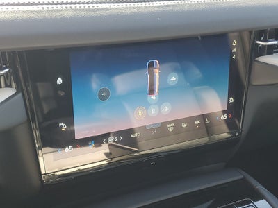2027 Lincoln Navigator L Reserve