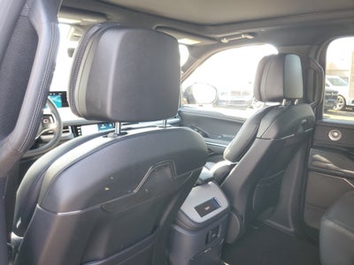2027 Lincoln Navigator L Reserve