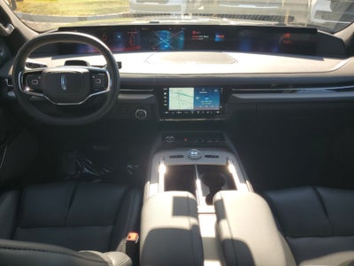 2027 Lincoln Navigator L Reserve