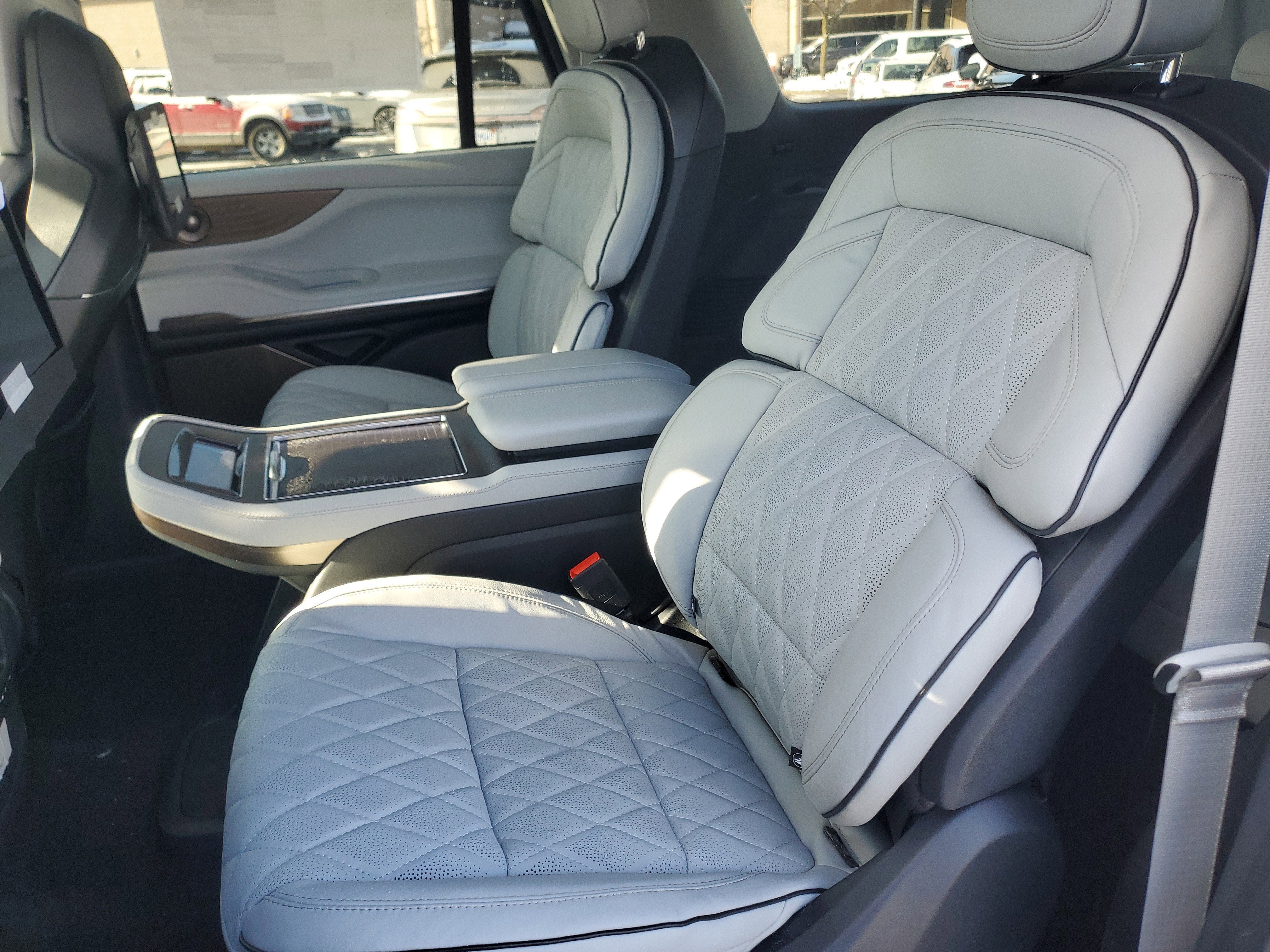 2025 Lincoln Navigator L Black Label