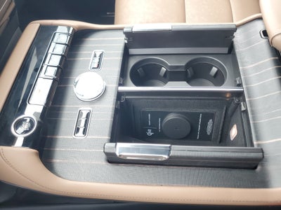 2027 Lincoln Navigator L Black Label