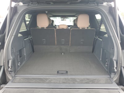 2027 Lincoln Navigator L Black Label