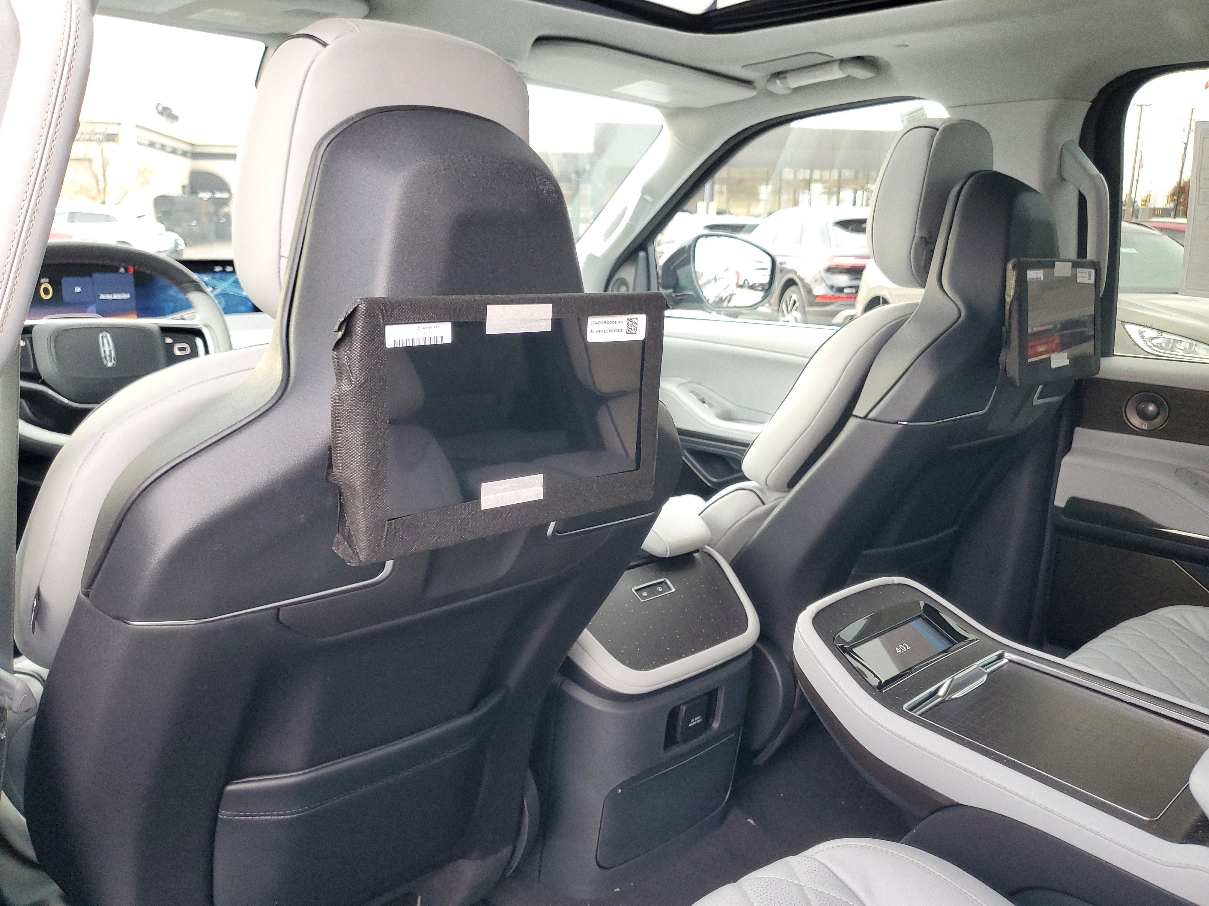 2025 Lincoln Navigator L Black Label