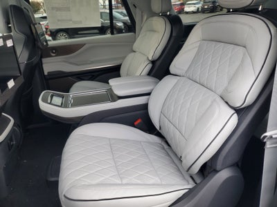 2025 Lincoln Navigator L Black Label