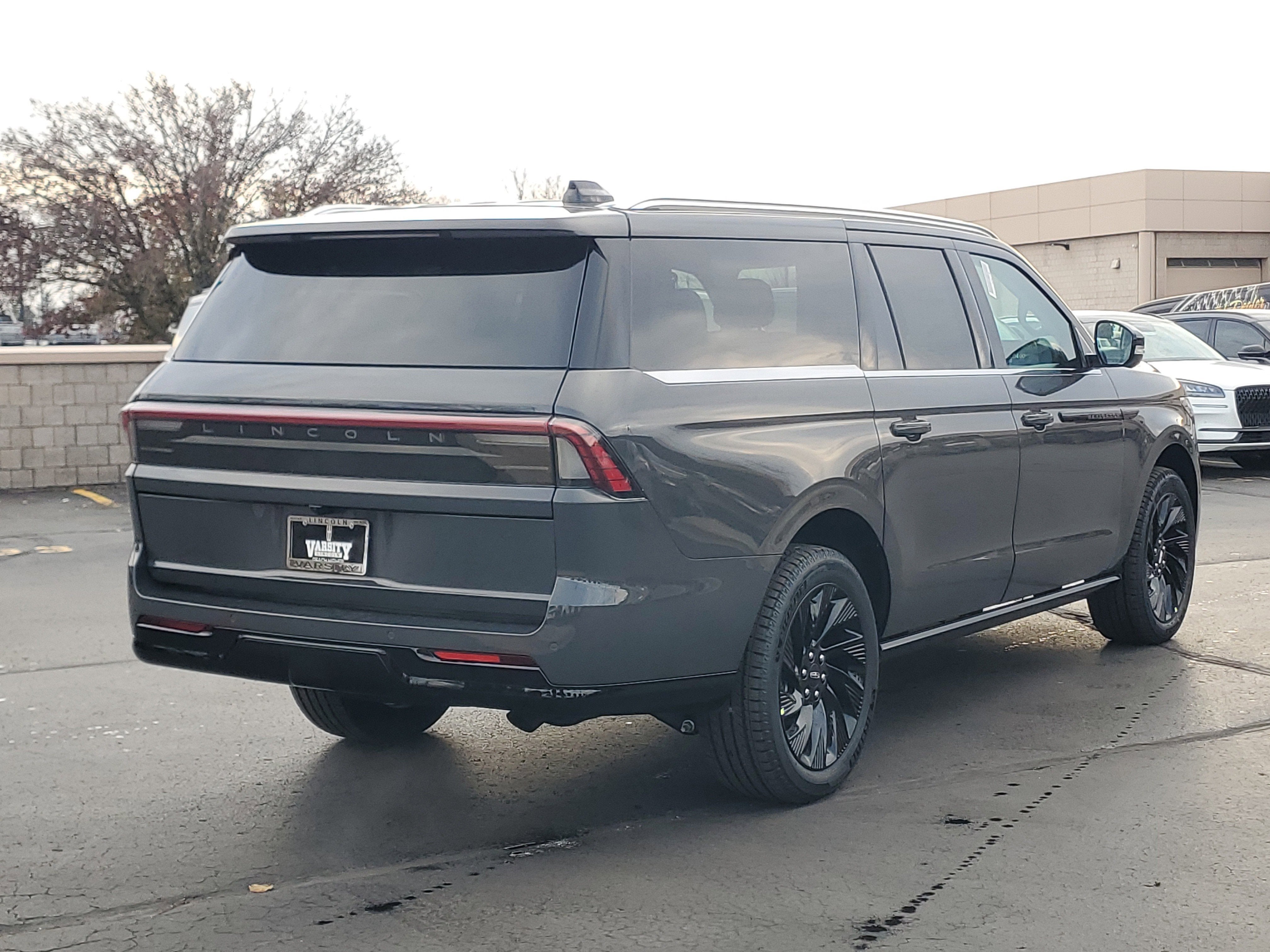 2025 Lincoln Navigator L Black Label