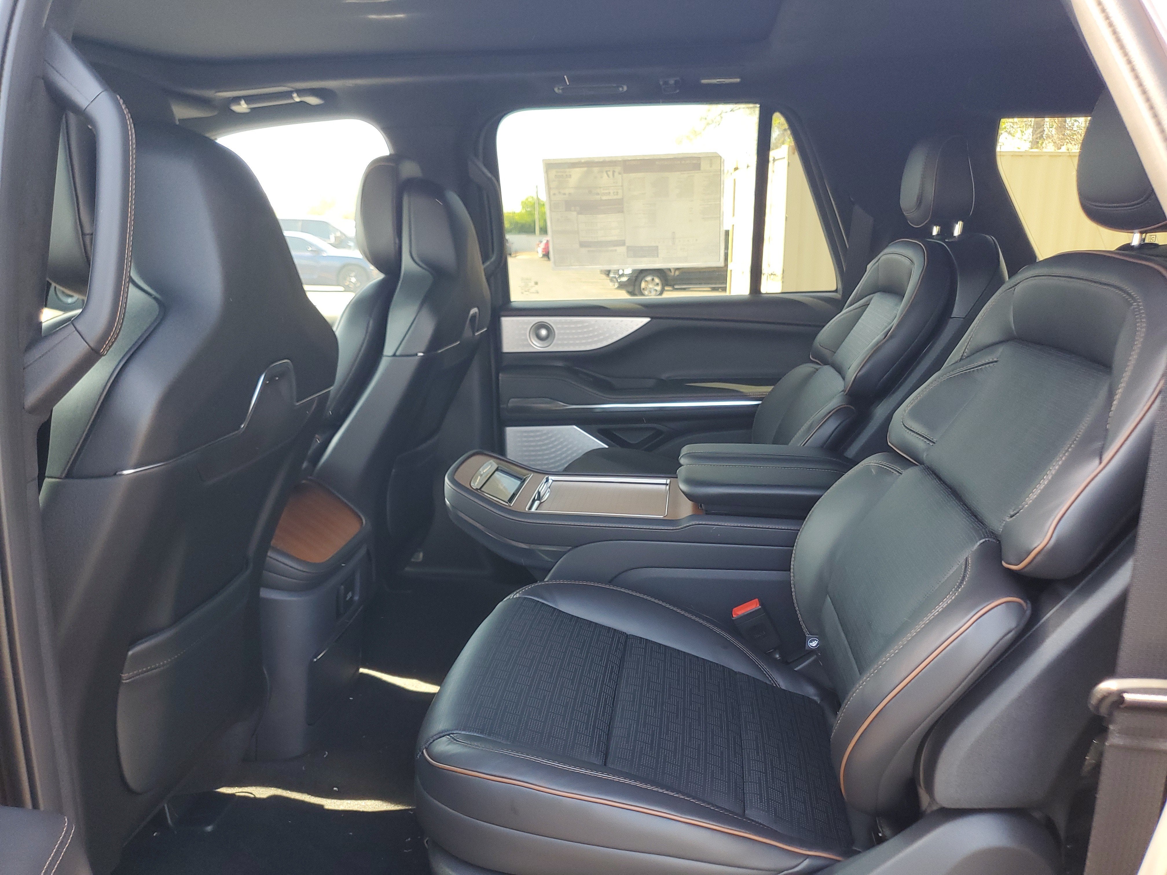 2026 Lincoln Navigator L Black Label