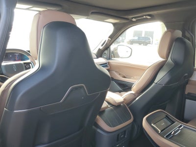 2027 Lincoln Navigator L Black Label