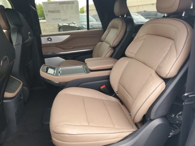 2027 Lincoln Navigator L Black Label