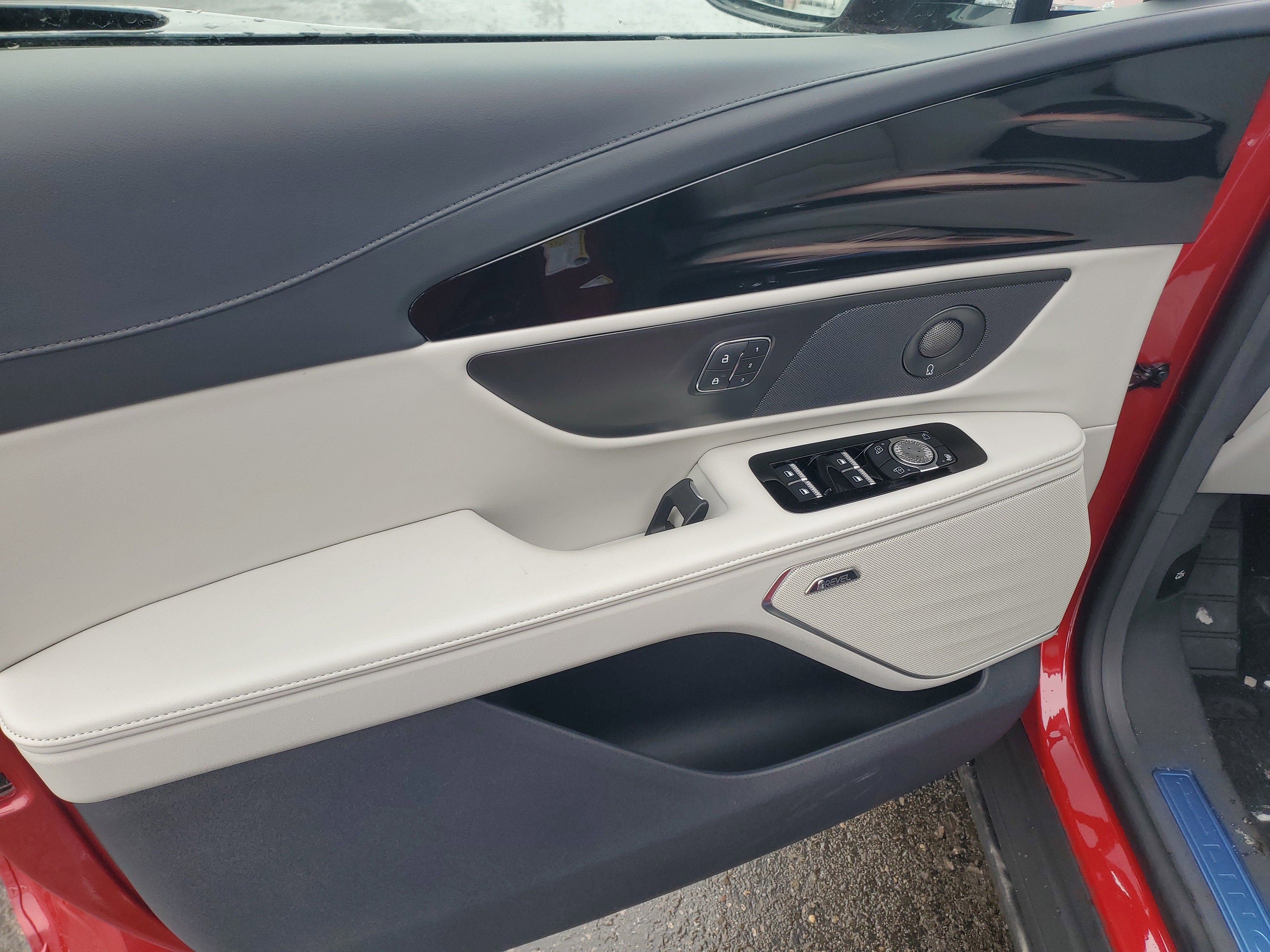 2026 Lincoln Nautilus Premiere Hybrid