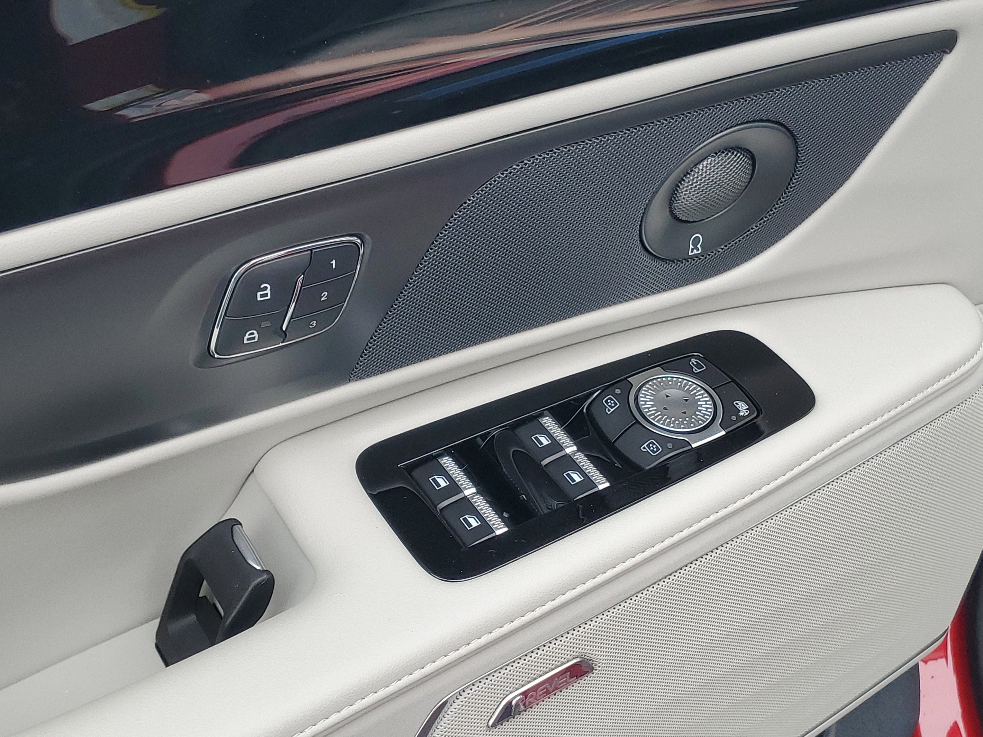 2026 Lincoln Nautilus Premiere Hybrid