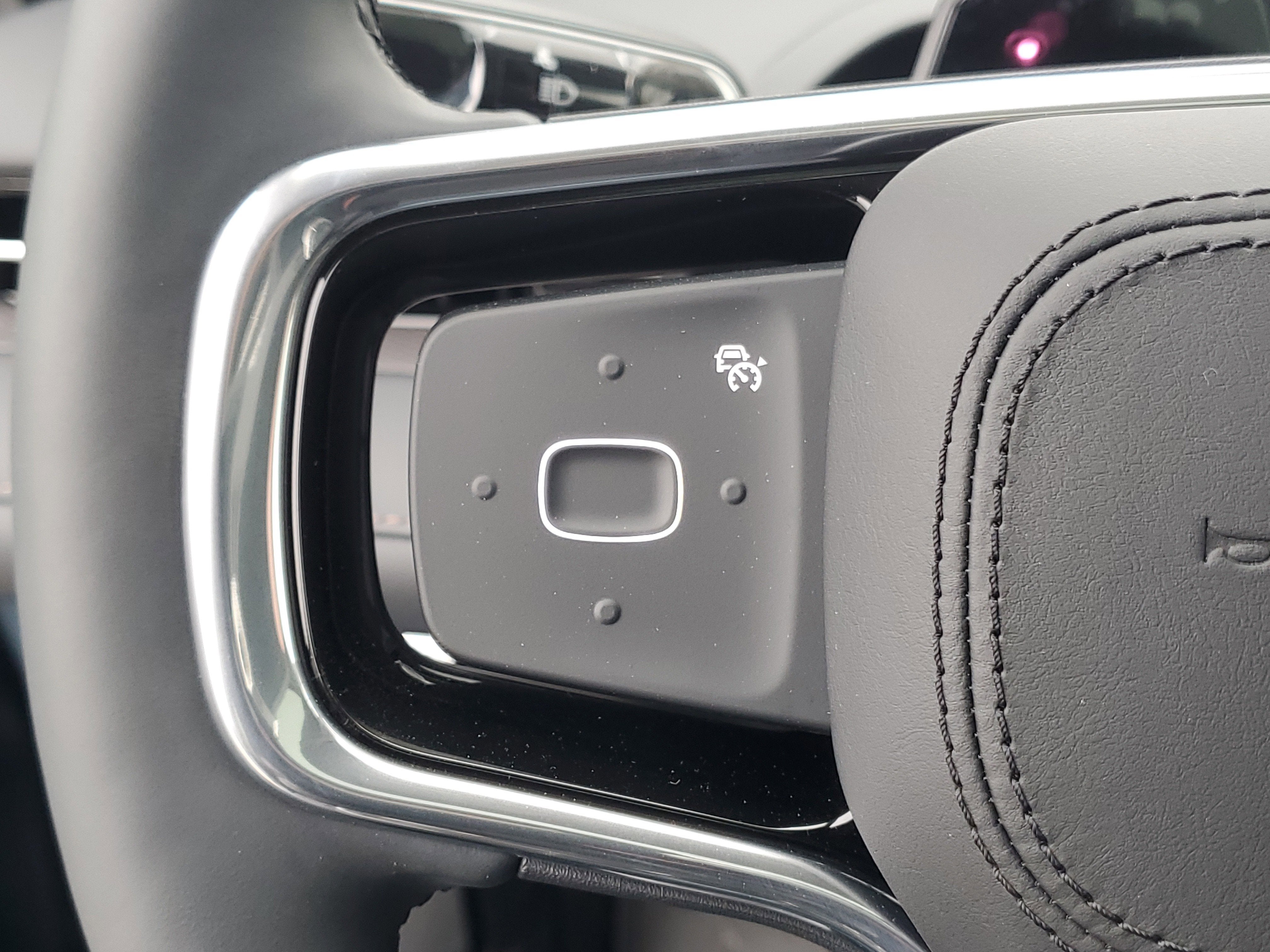 2026 Lincoln Nautilus Premiere Hybrid